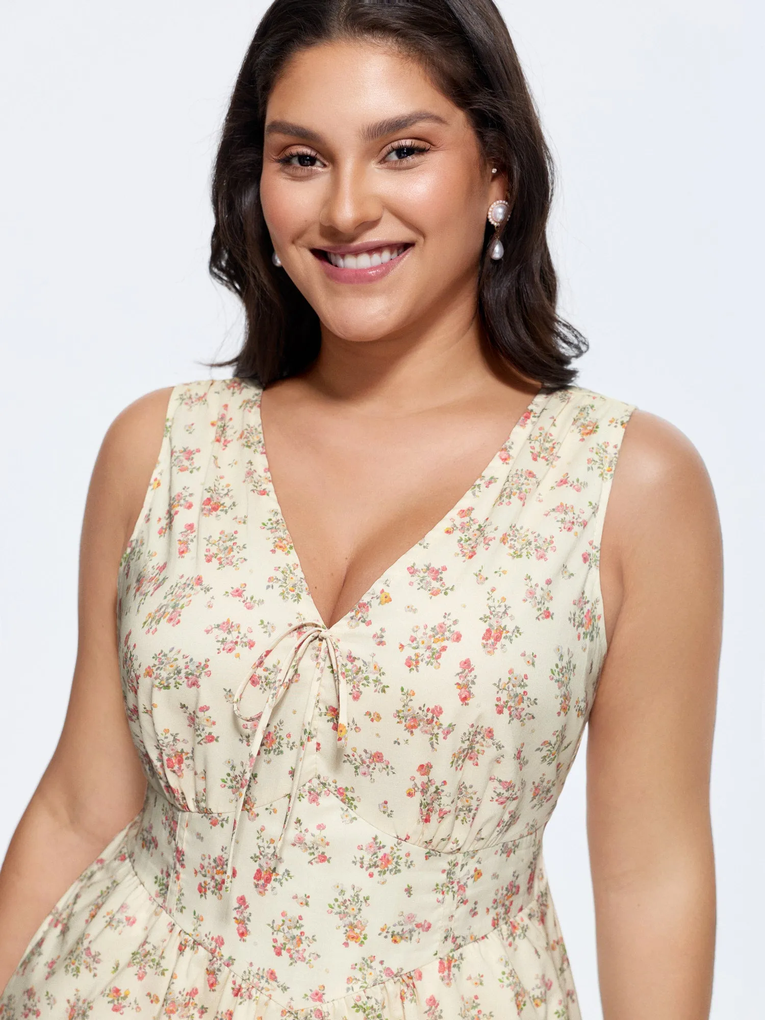 Sweet Floral Print Cinched-Waist Midi Dress sold by Bloomchic product image thumbnail 2