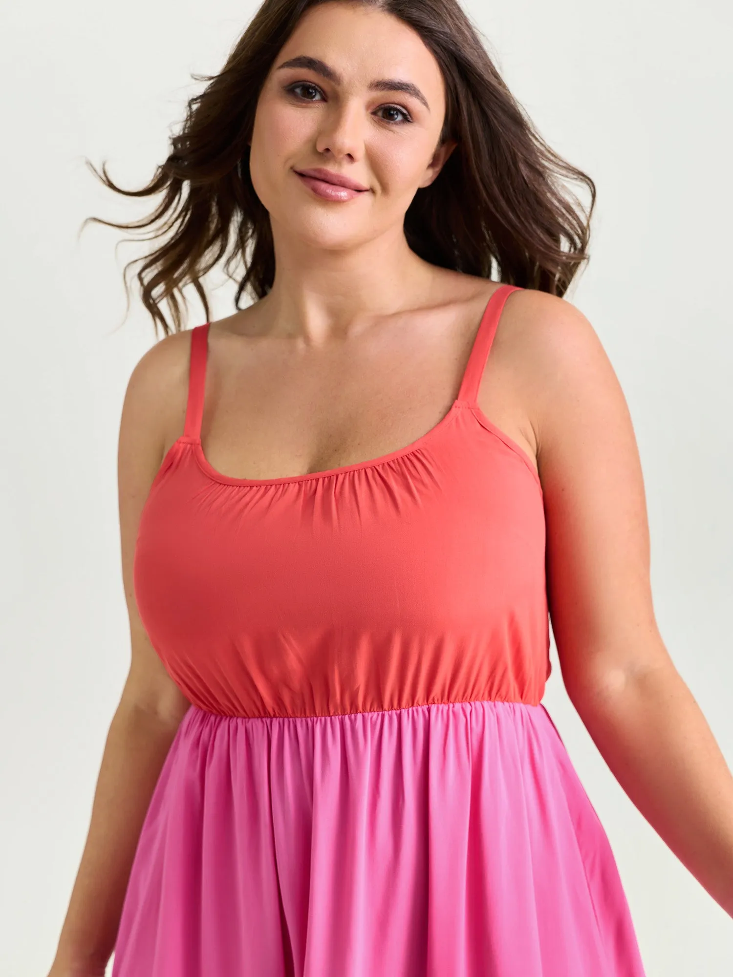 Colorblock Tiered Scoop Neck Maxi Dress sold by Bloomchic product image thumbnail 2