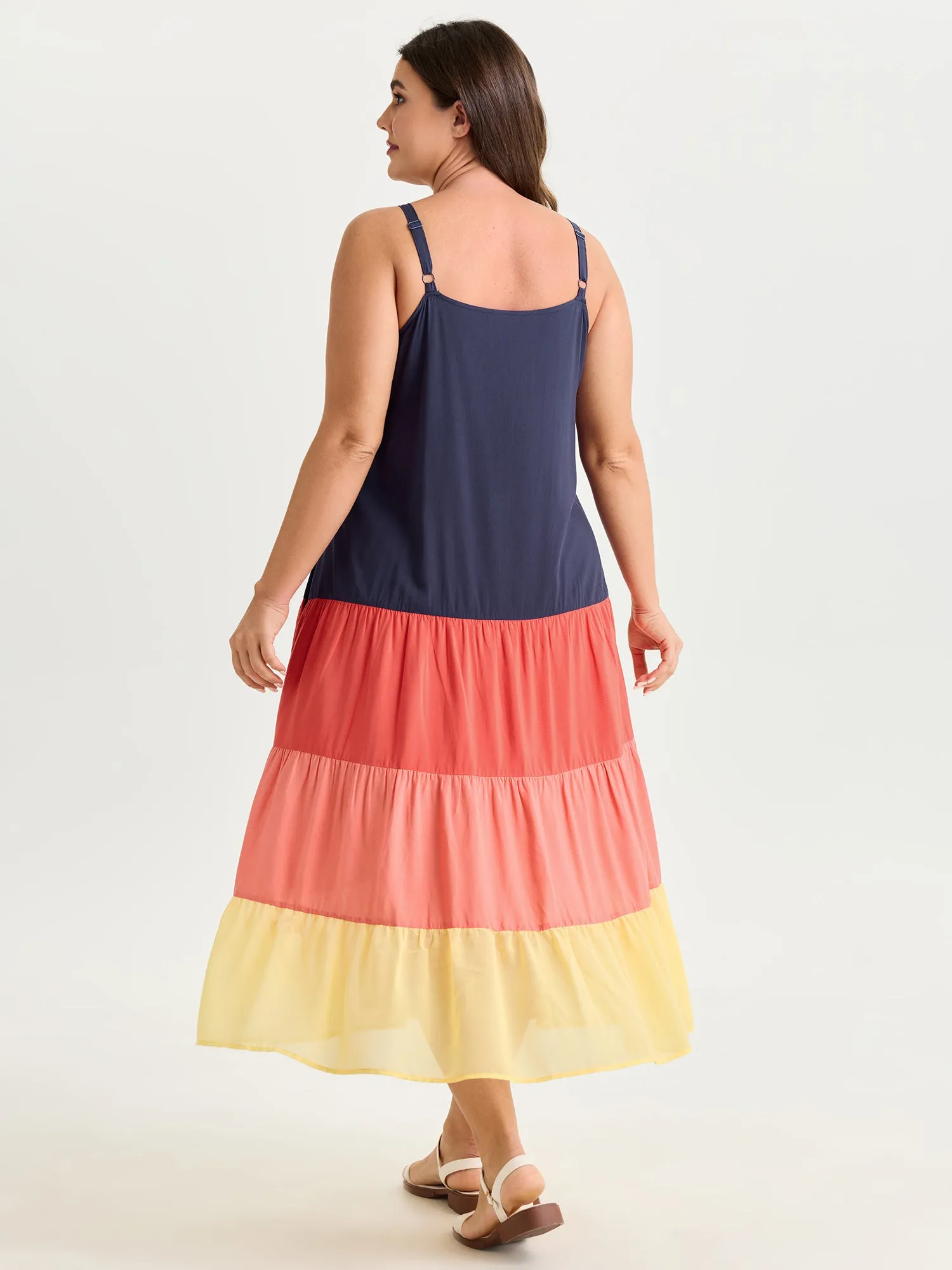 Colorblock Tiered Pockets Cami Midi Dress sold by Bloomchic product image thumbnail 5