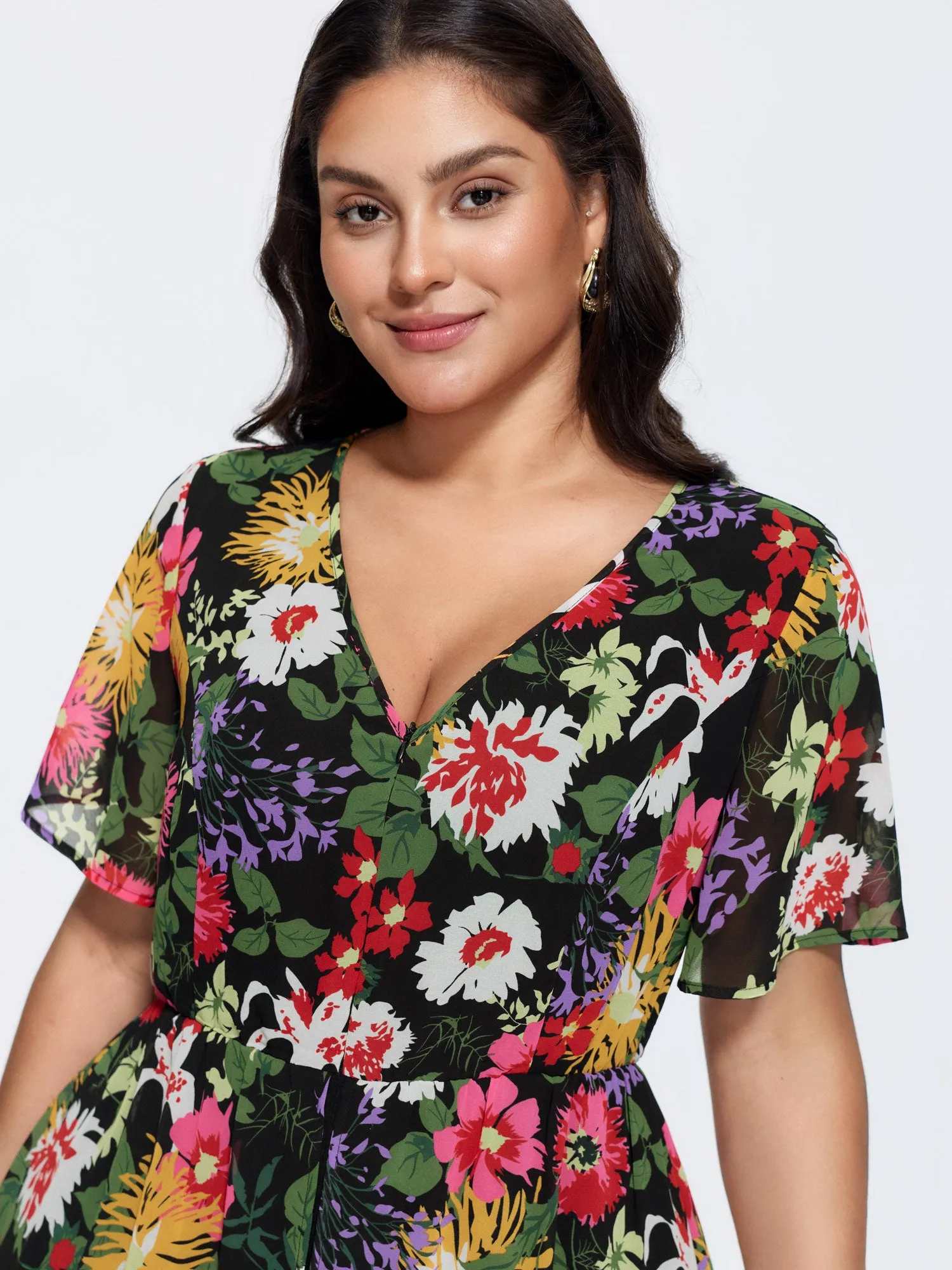 Hidden Zipper Floral Layered Pockets Jumpsuit sold by Bloomchic product image thumbnail 2