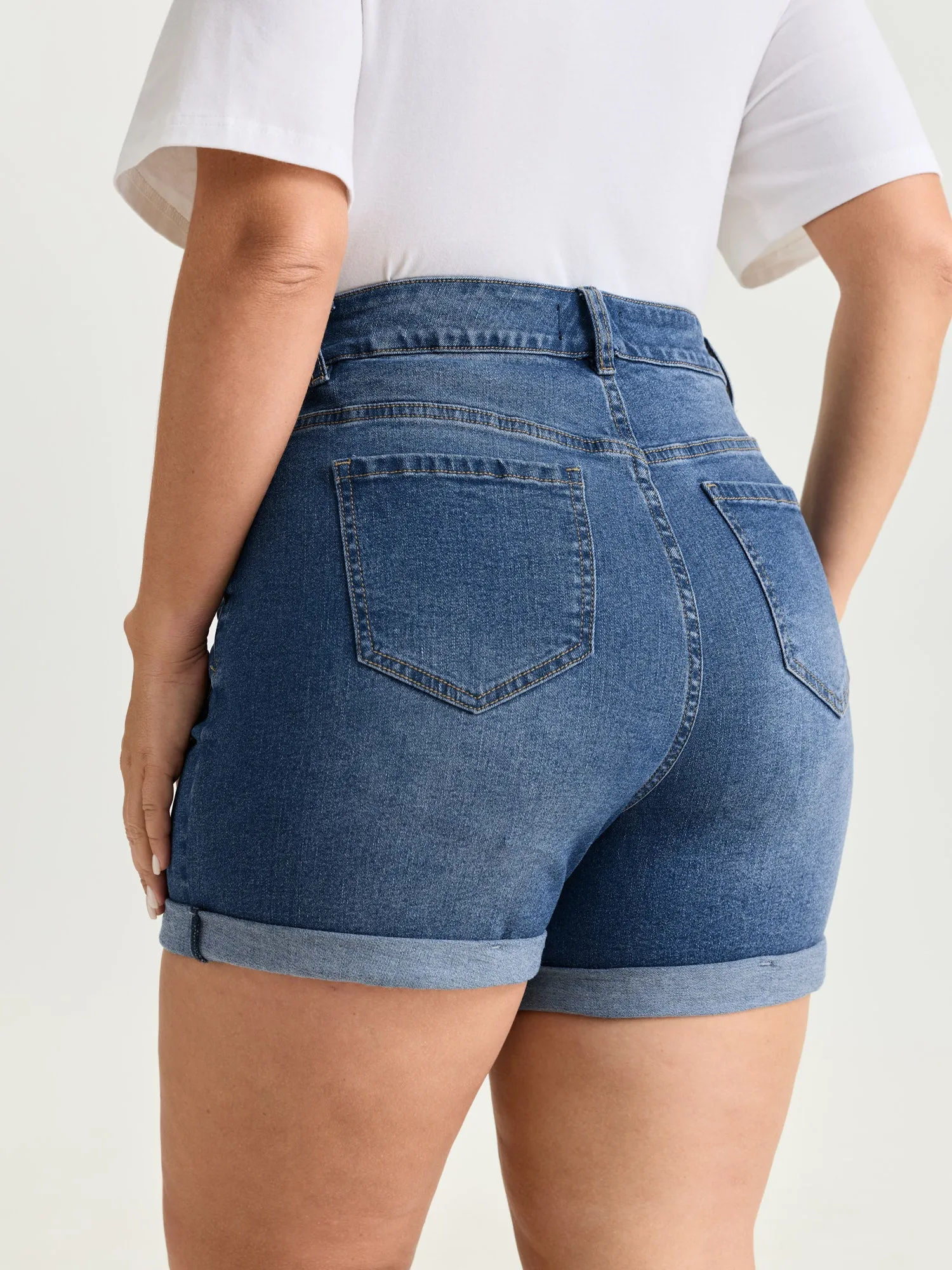 Stretchy Folded Hem Skinny-Fit Denim Shorts sold by Bloomchic product image thumbnail 5