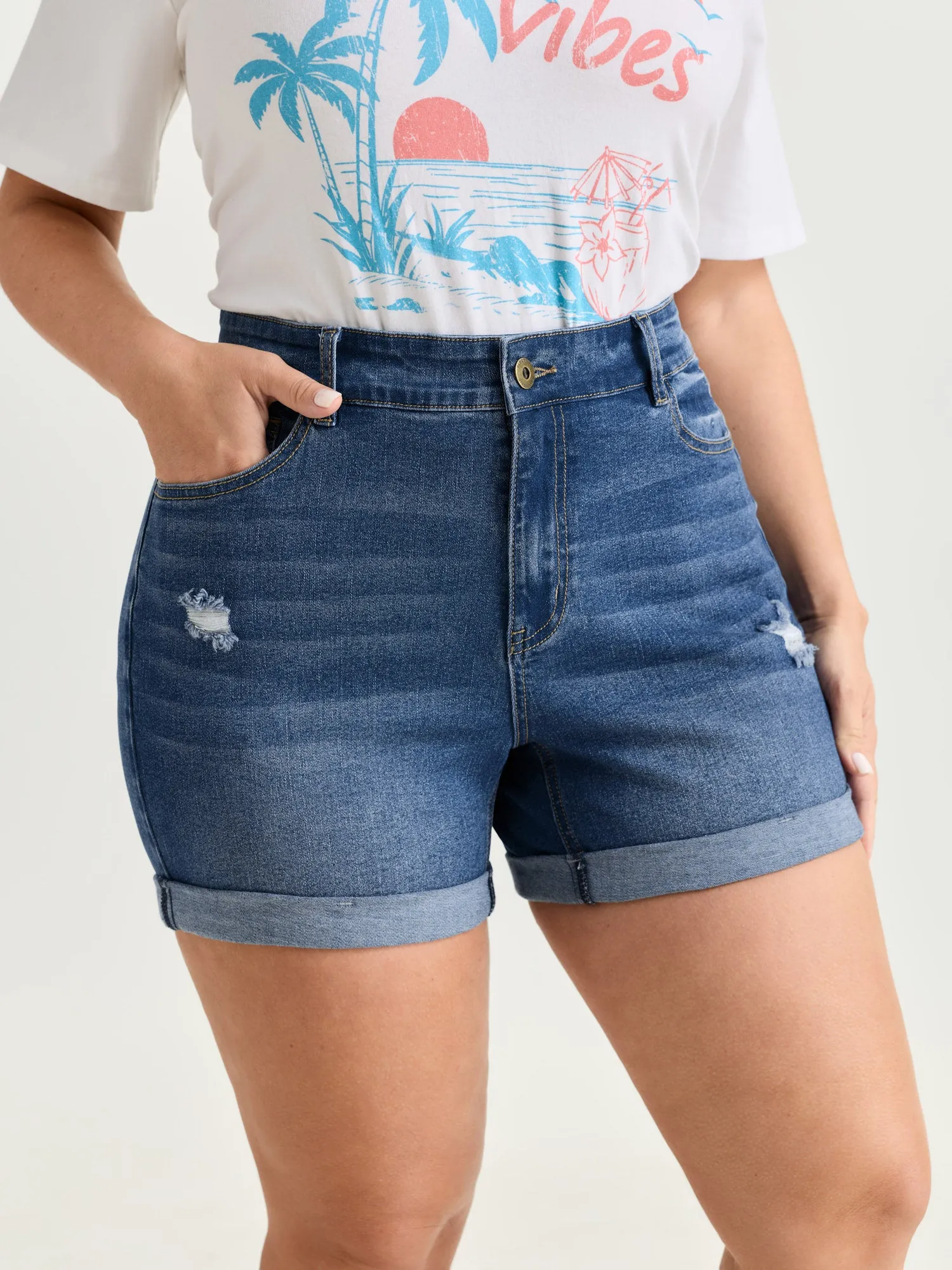 Stretchy Folded Hem Skinny-Fit Denim Shorts sold by Bloomchic