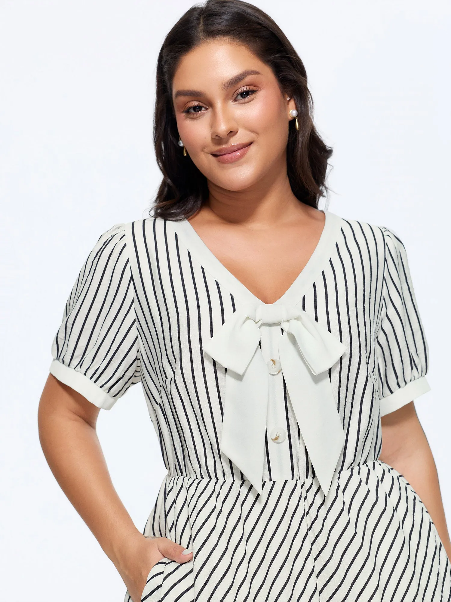 Striped Print Bowknot Neckline Maxi Dress sold by Bloomchic product image thumbnail 2