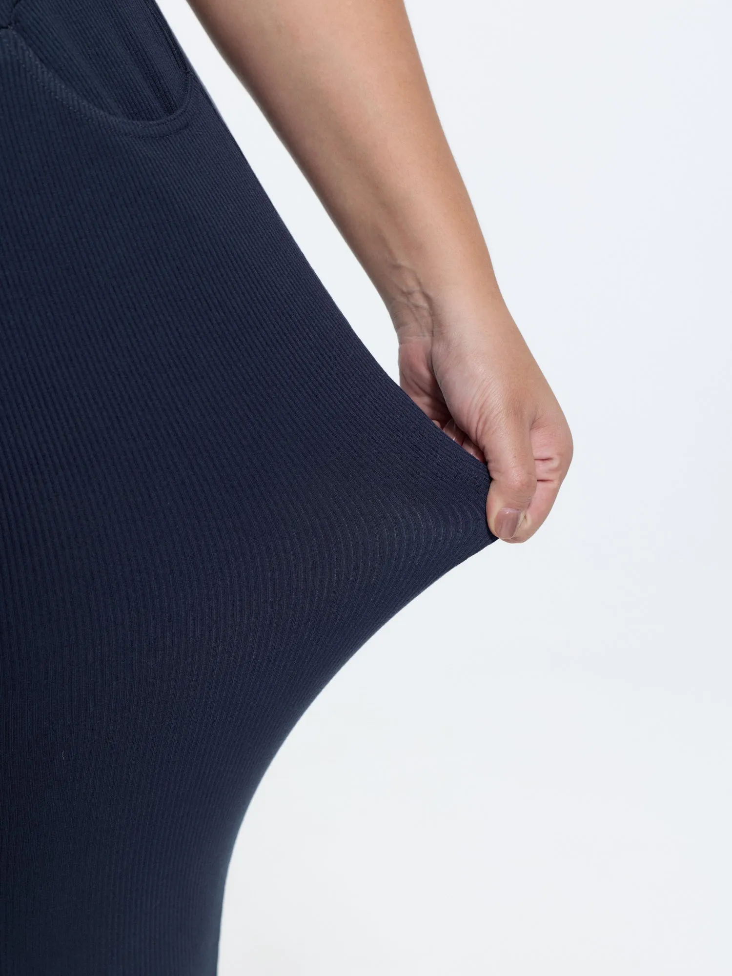 Stretchy Pull-On Plain Leggings sold by Bloomchic product image thumbnail 5