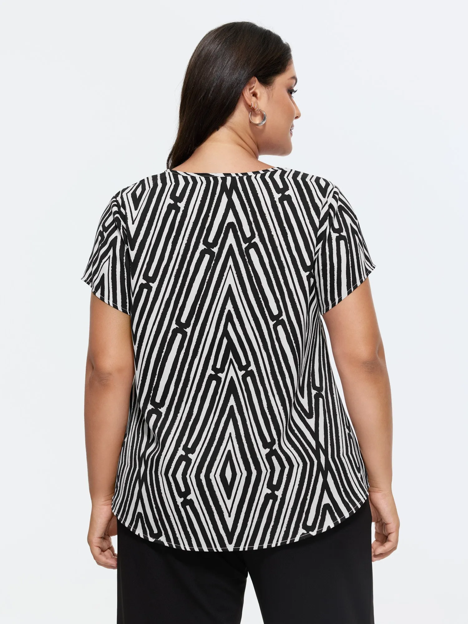 Asymmetrical Stripes Color Contrast Blouse sold by Bloomchic product image thumbnail 4