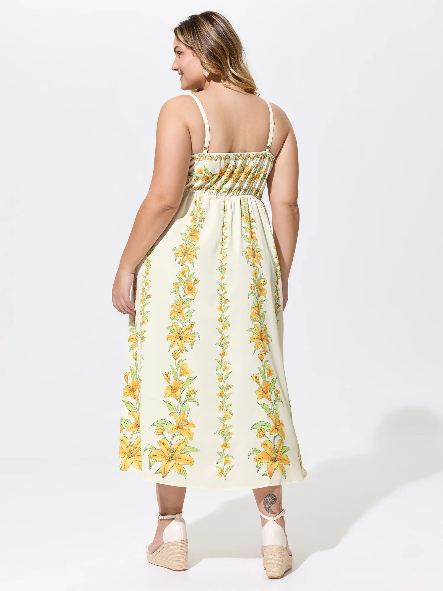Floral Print Shirred Fit And Flare Midi Dress sold by Bloomchic product image thumbnail 4