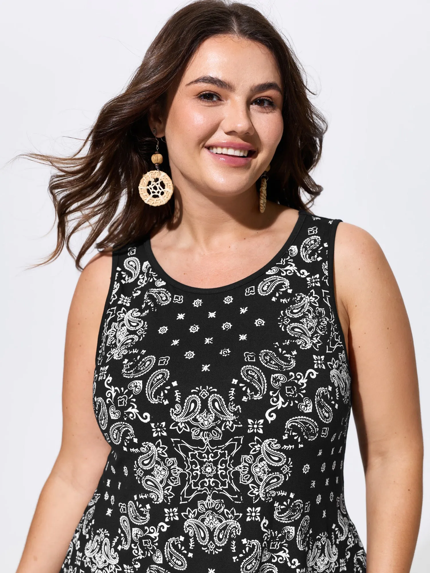 Supersoft Paisley Print Flowy Tank Top sold by Bloomchic product image thumbnail 2