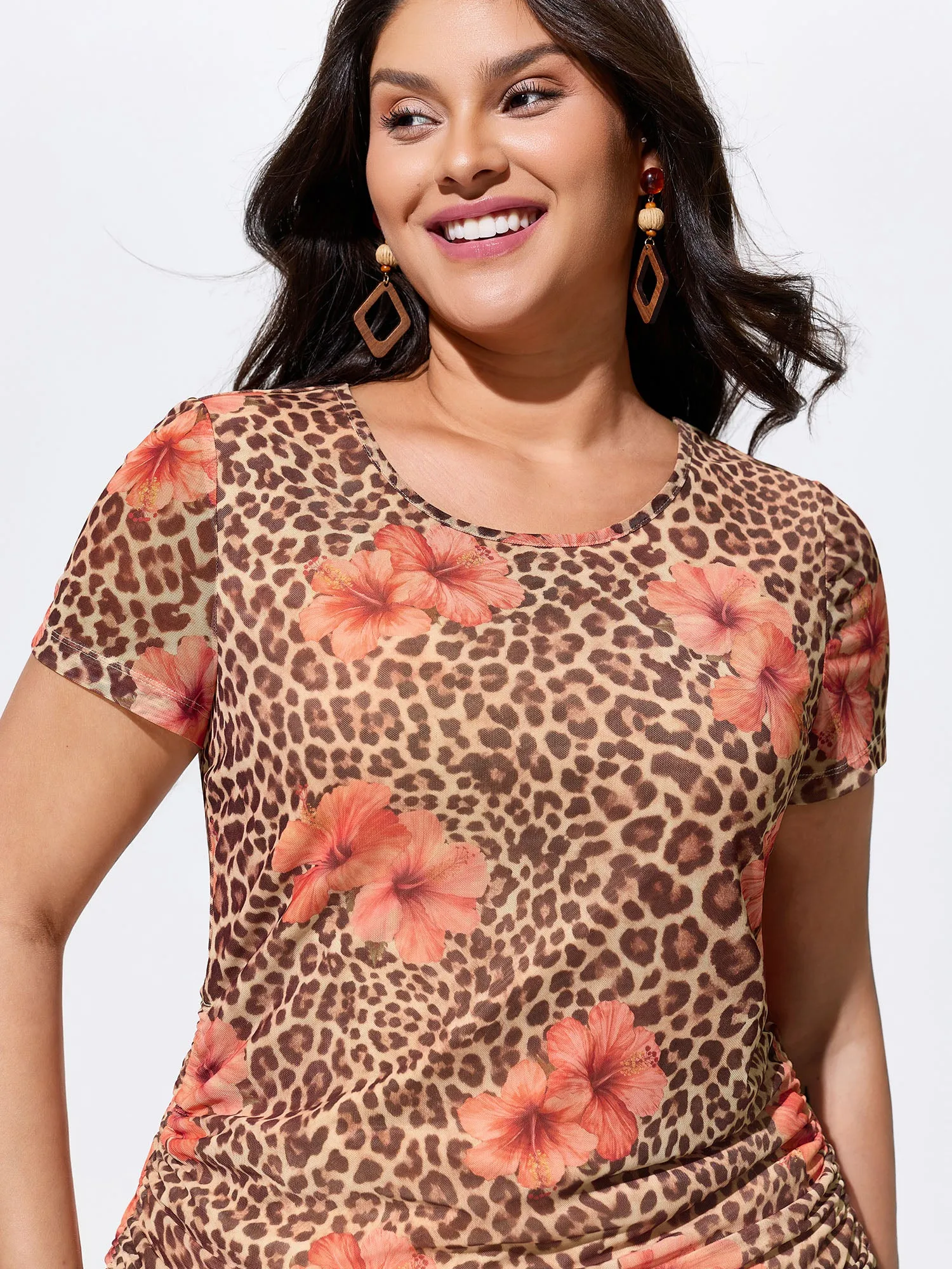 Wild-Side Leopard Print Stretchy Fitted T-Shirt sold by Bloomchic product image thumbnail 2