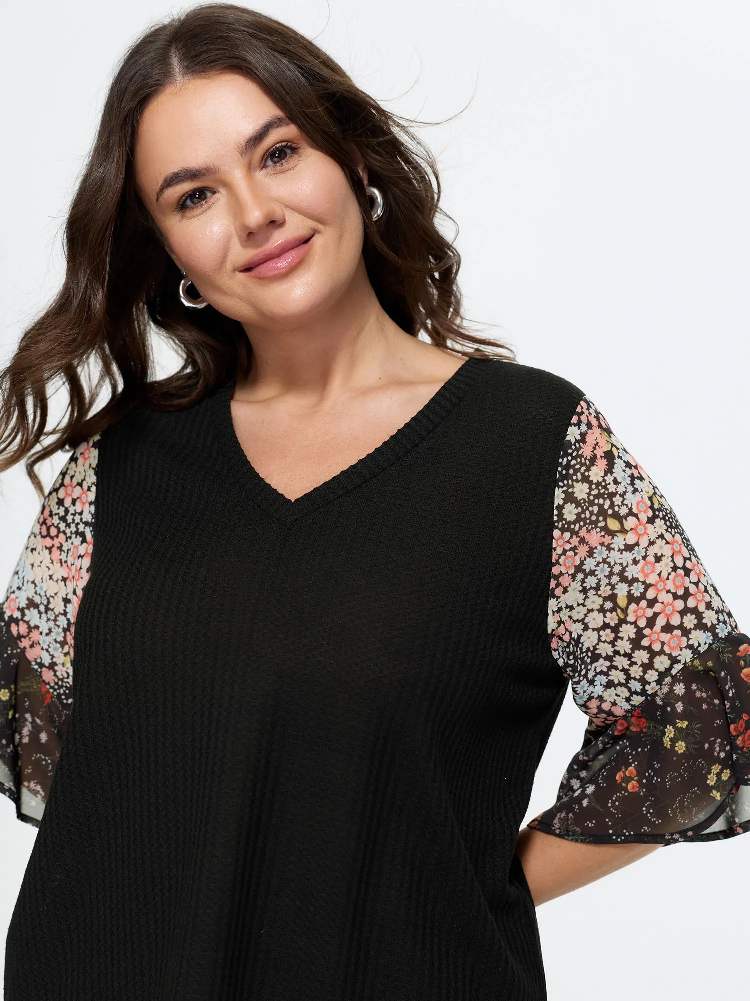 Stretchy Floral Print Ruffled Knit Top sold by Bloomchic product image thumbnail 2