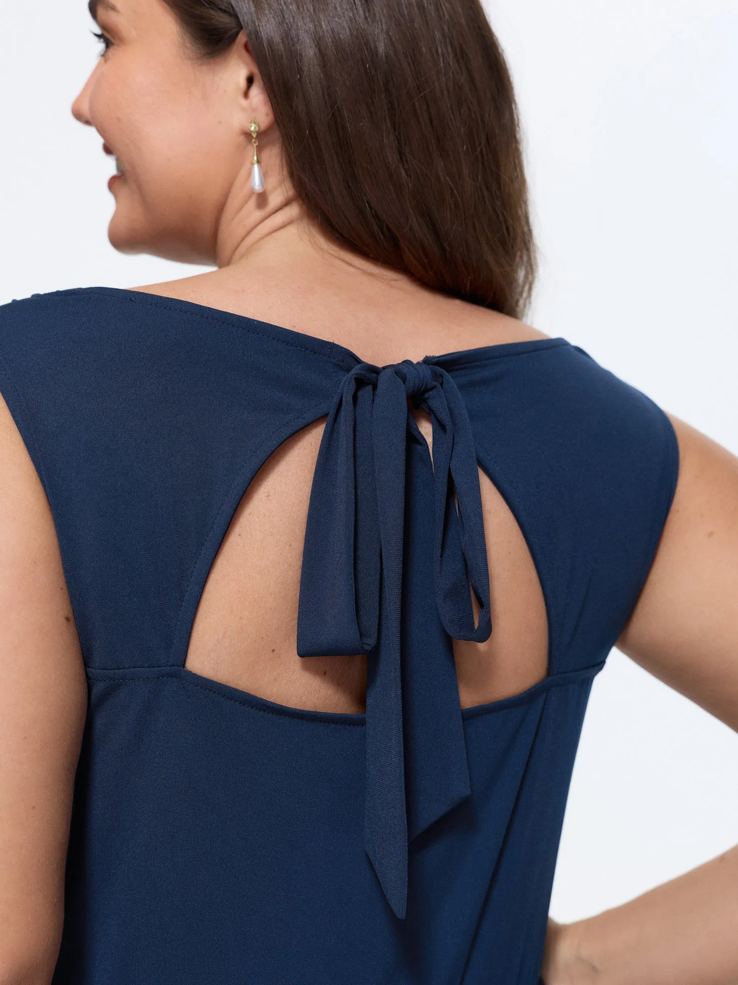 Stretchy Cowl Neckline Cut-Out Back Midi Dress sold by Bloomchic product image thumbnail 5