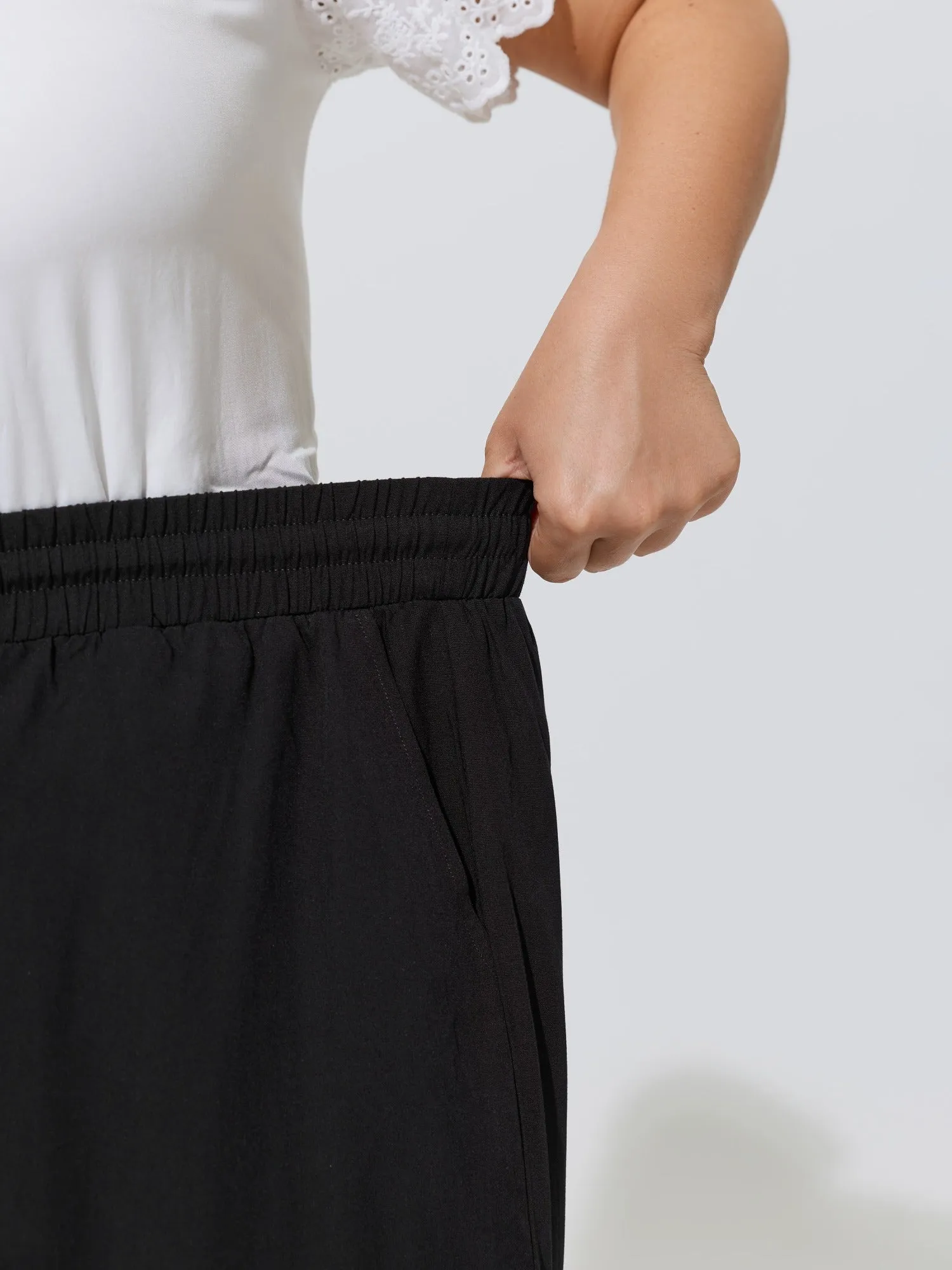 Palm Embroidery Tassel Drawstring Wide Leg Pants sold by Bloomchic product image thumbnail 5