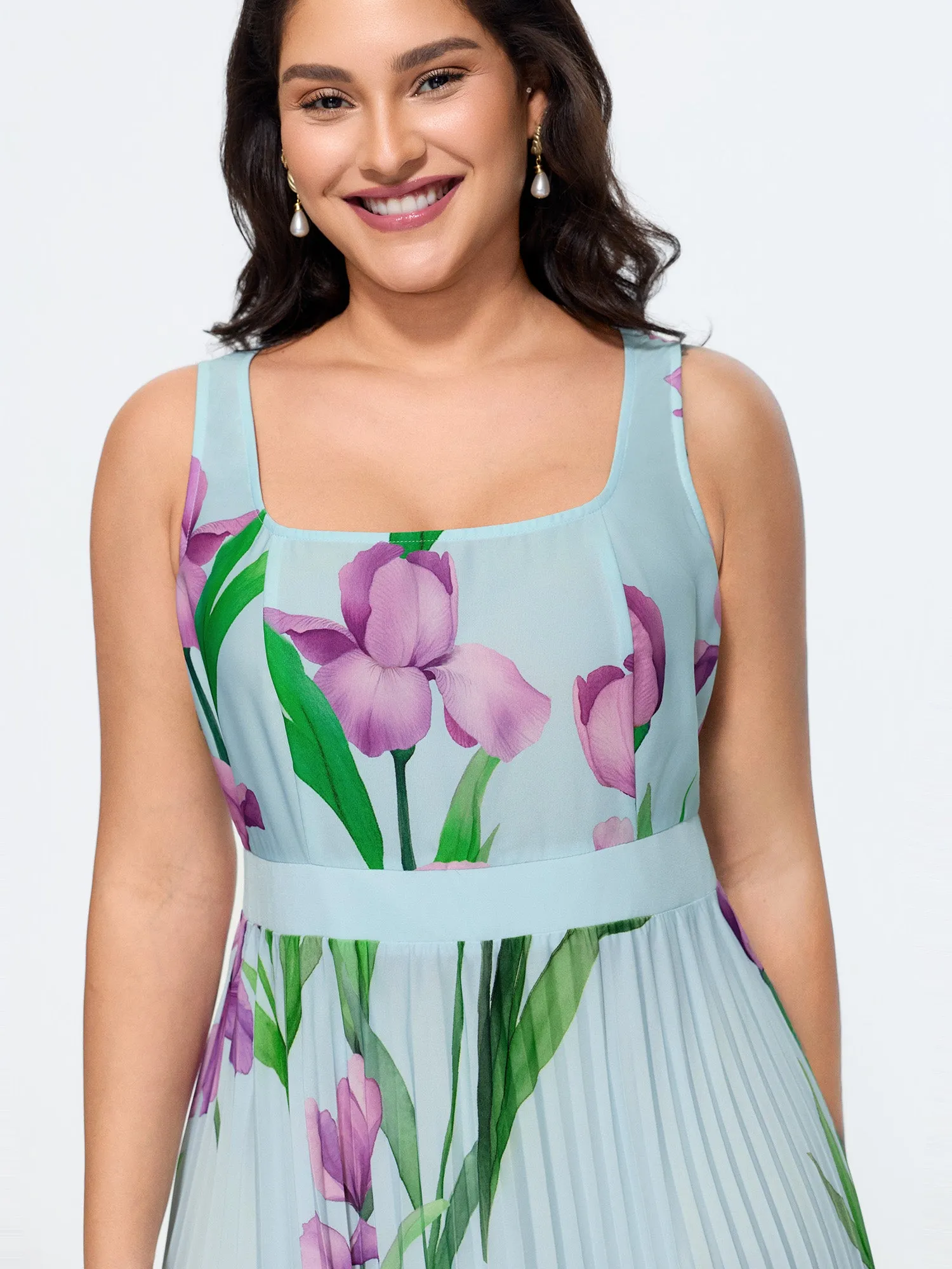 Floral Print Square Neck Sleeveless Pleated Midi Dress sold by Bloomchic product image thumbnail 2