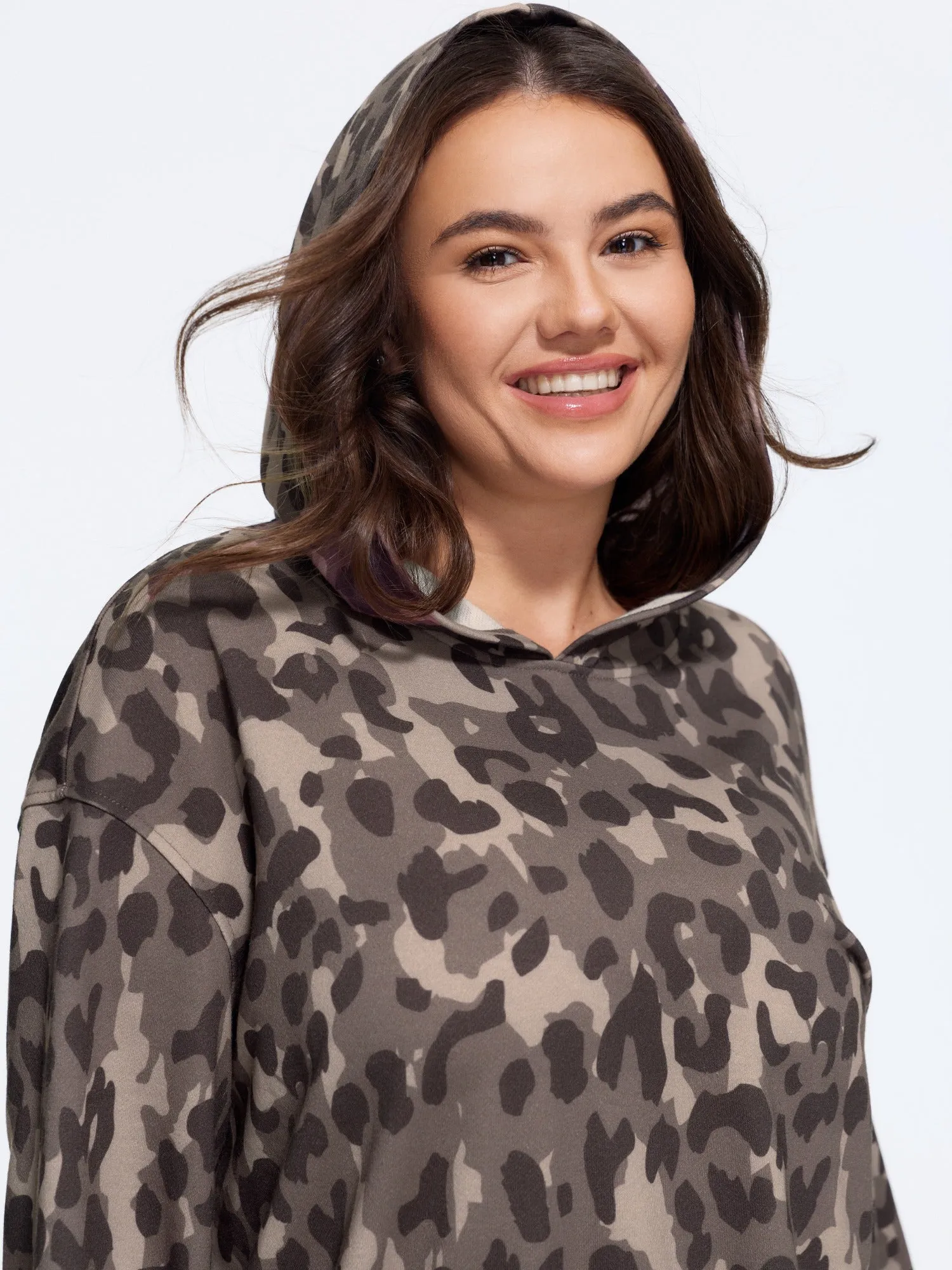 Leopard Print Drop Shoulder Hoodie Sweatshirt sold by Bloomchic product image thumbnail 2