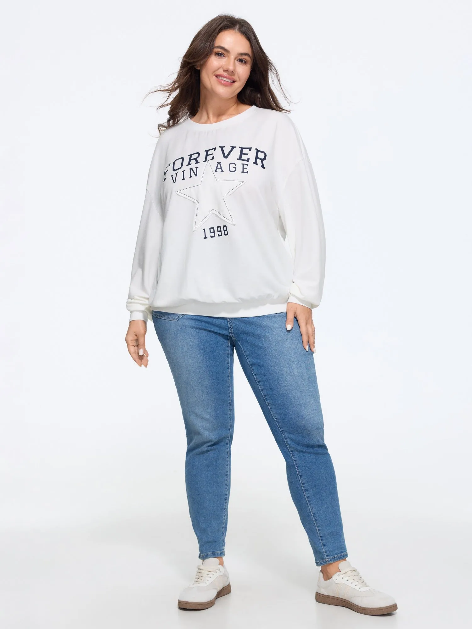 Vintage Star Patch Letter Print Sweatshirt sold by Bloomchic product image thumbnail 4