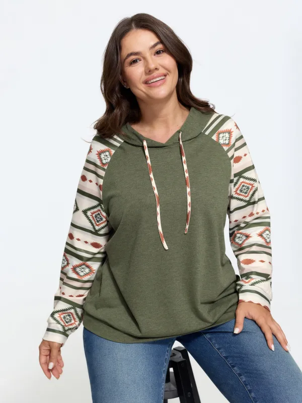 Geometric Print Raglan Sleeve Hooded Pullover made by Bloomchic