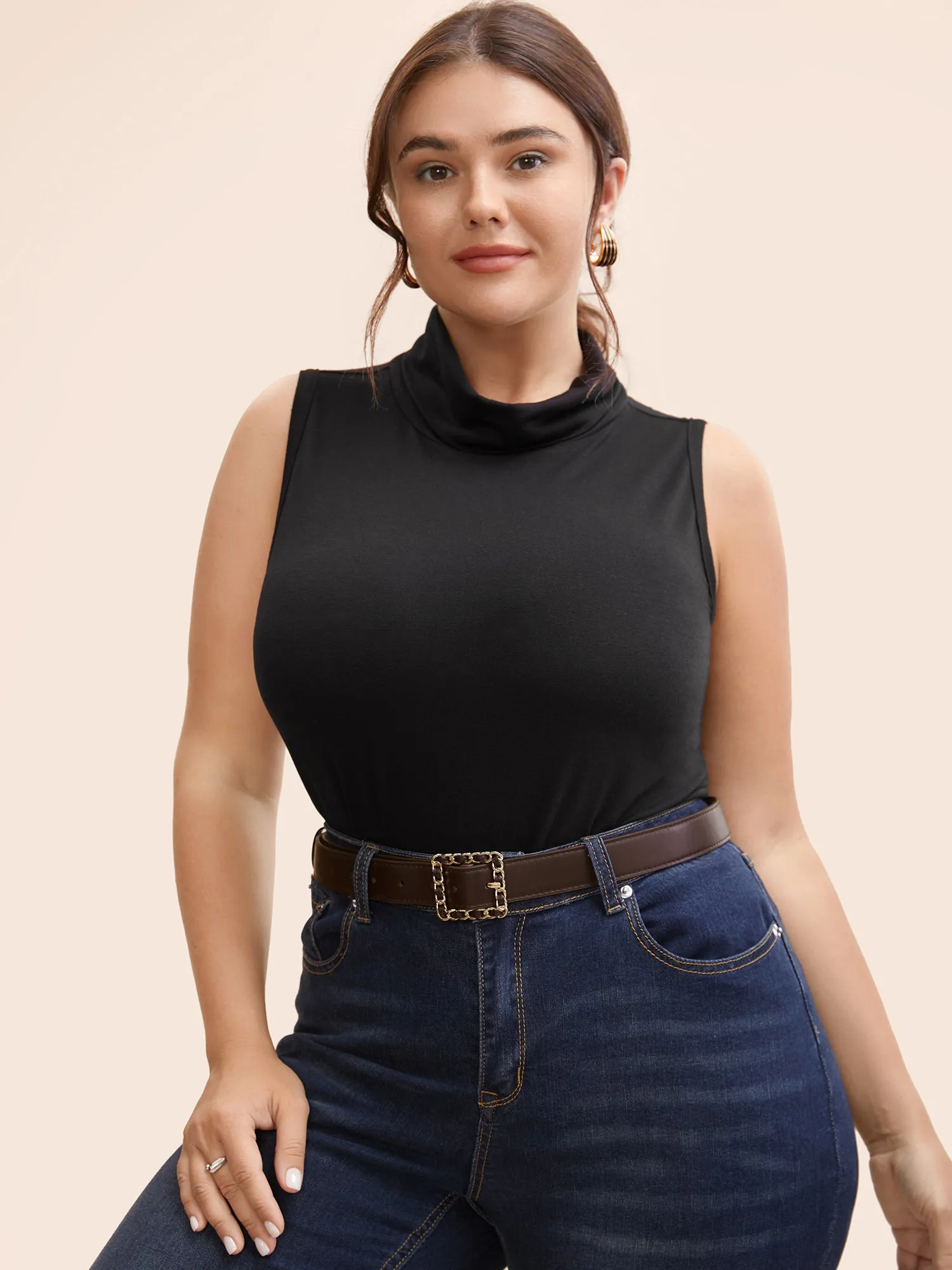 Molded Buckle Leather Belt sold by Bloomchic