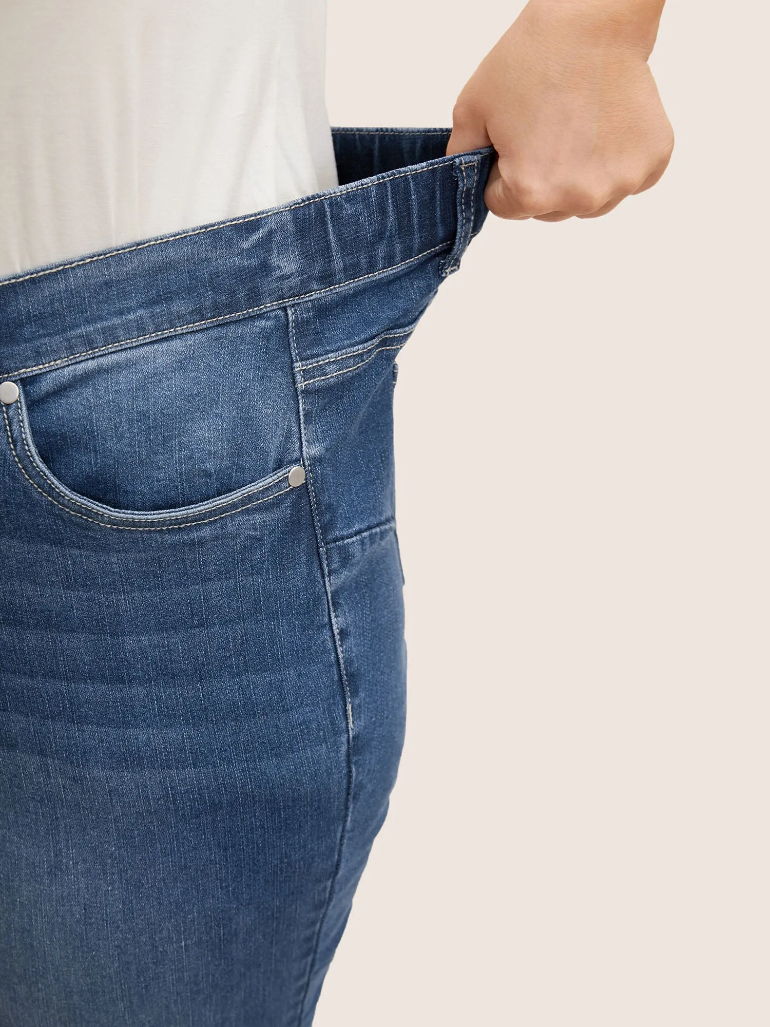 High Stretch Slanted Pocket Slim Cropped Jeans sold by Bloomchic product image thumbnail 5
