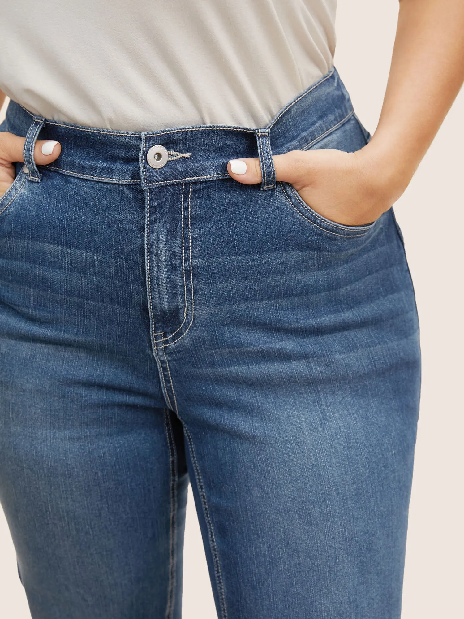 High Stretch Slanted Pocket Slim Cropped Jeans sold by Bloomchic product image thumbnail 4