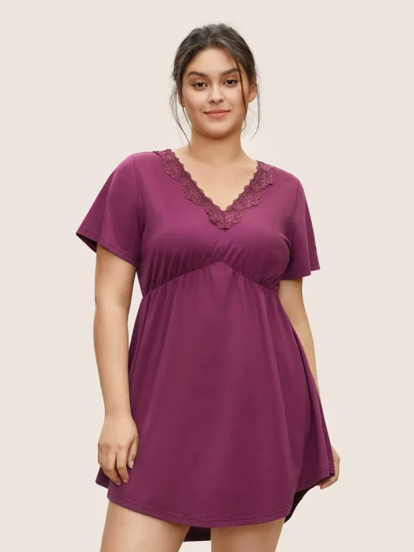 Plain Lace Panel Elastic Waist Curved Hem Sleep Dress sold by Bloomchic