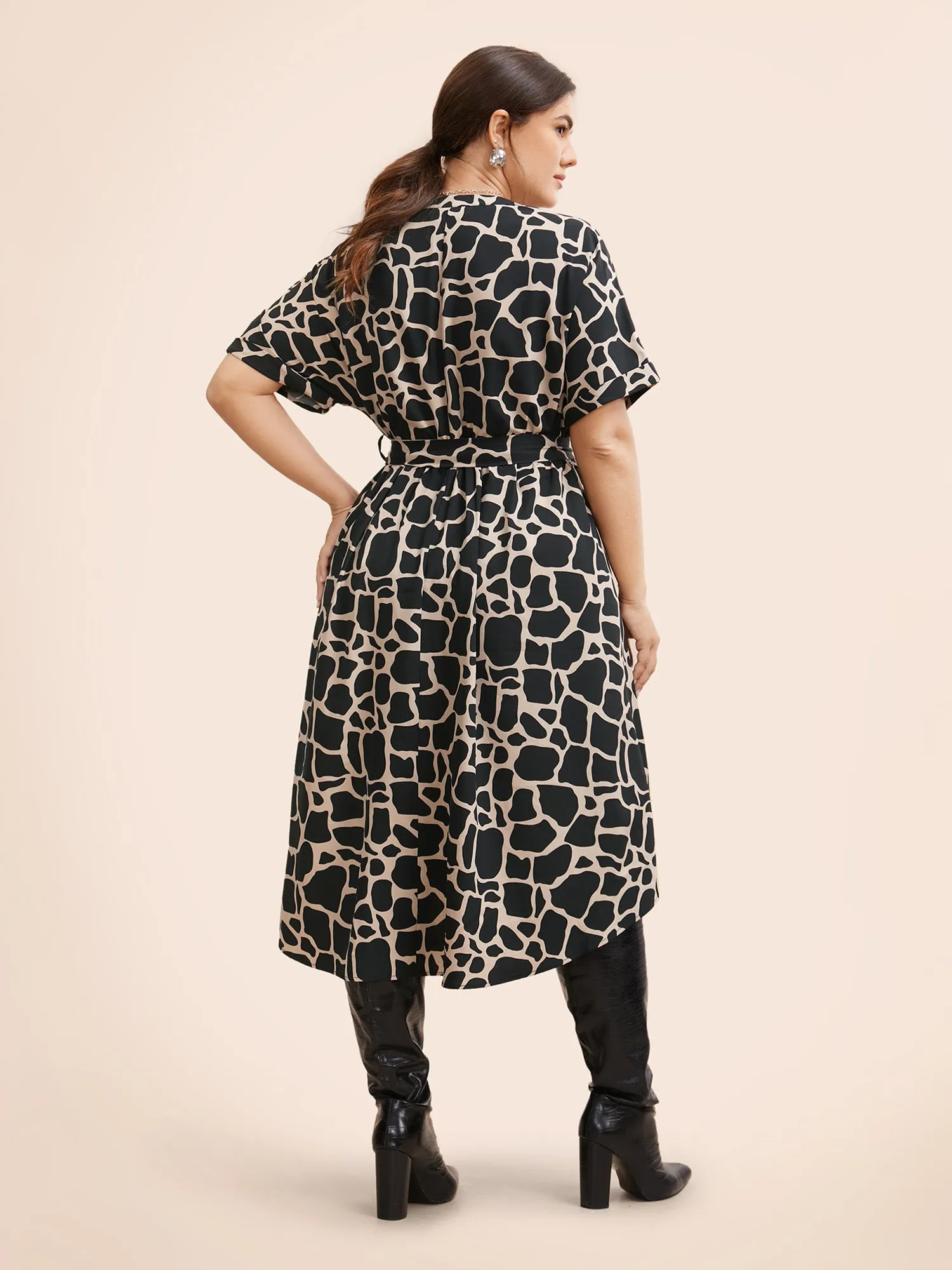 Geometric Notched Patched Pocket Belted Dress sold by Bloomchic product image thumbnail 4