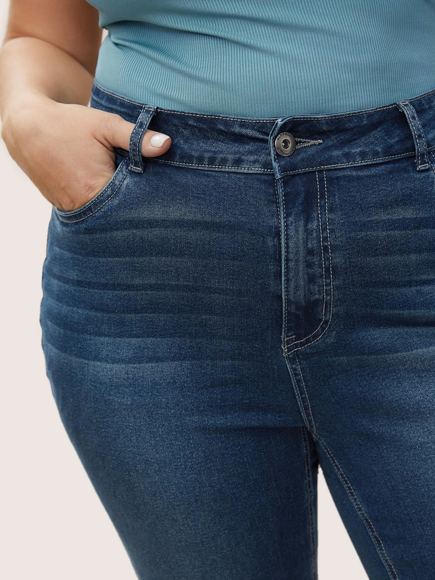 Plain Pocket Embroidered Skinny Jeans sold by Bloomchic product image thumbnail 5