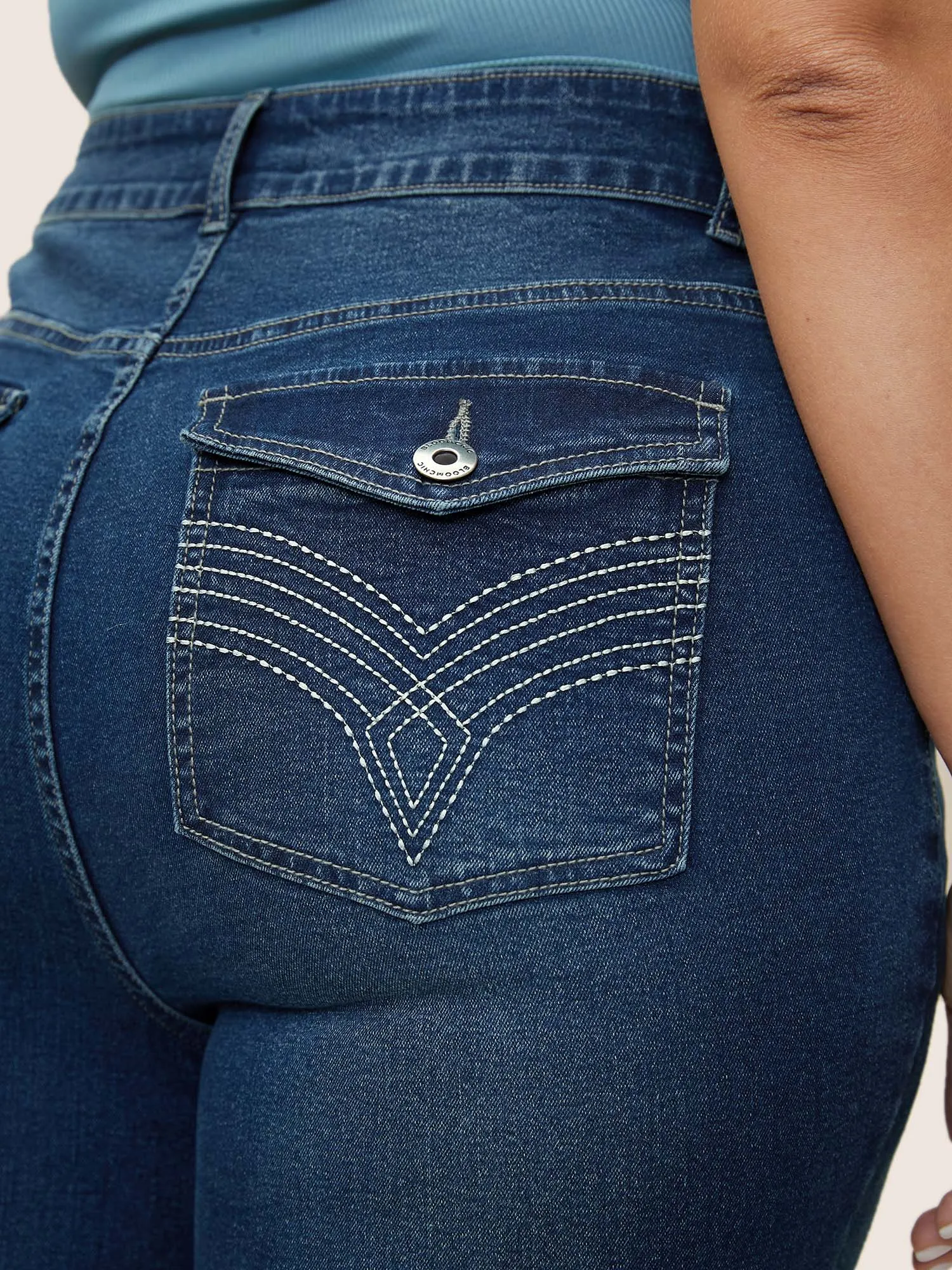 Plain Pocket Embroidered Skinny Jeans sold by Bloomchic product image thumbnail 4