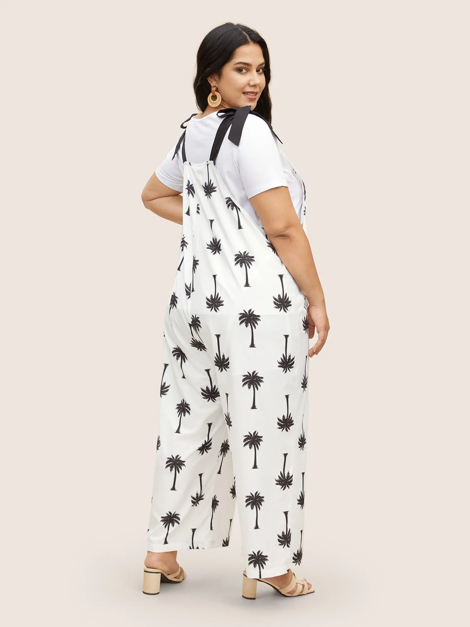 Supersoft Essentials Solid Mock Neck Tank Top sold by Bloomchic product image thumbnail 4