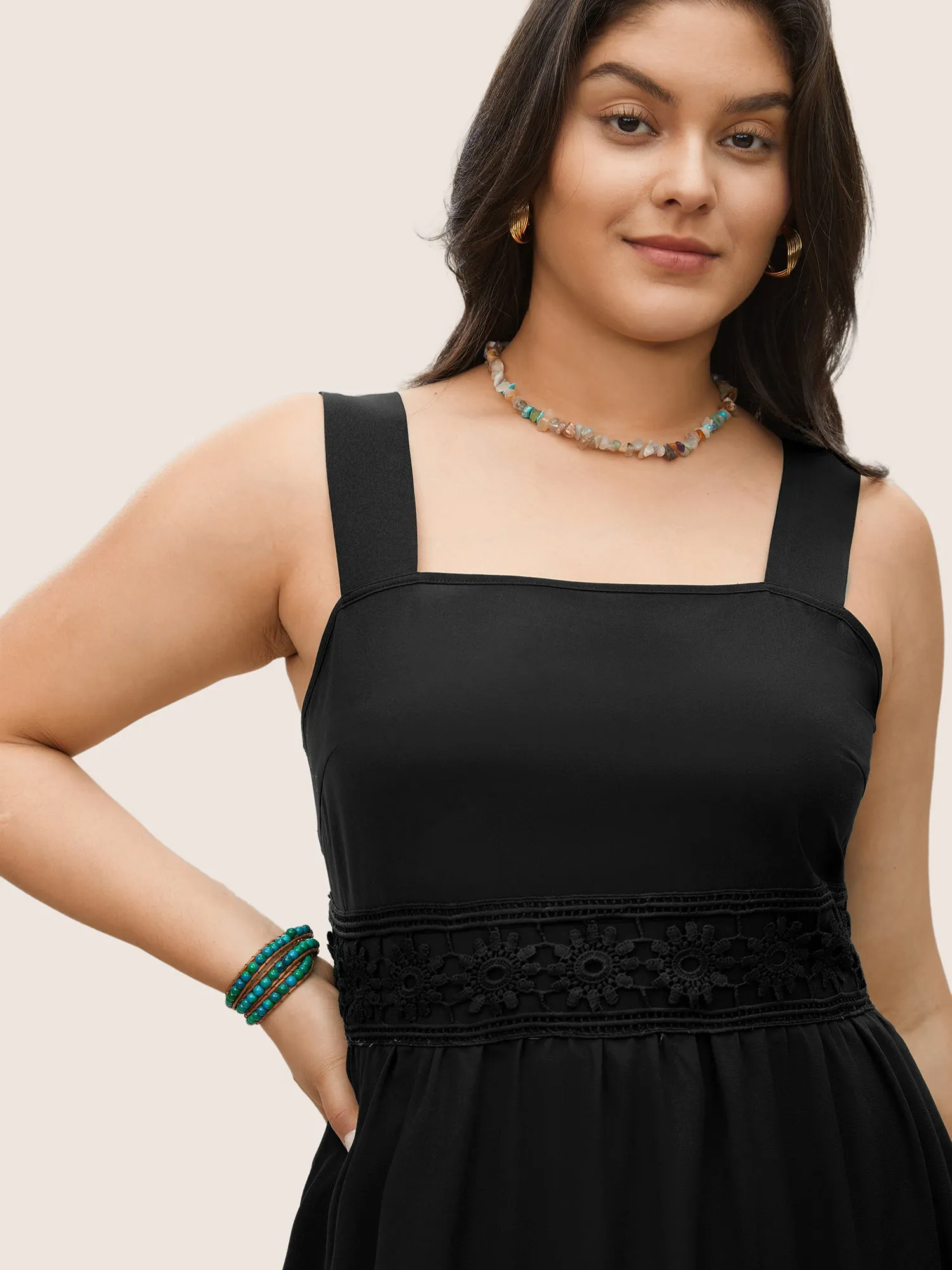 Plain Elastic Waist Cut Out Lace Patchwork Dress sold by Bloomchic product image thumbnail 4