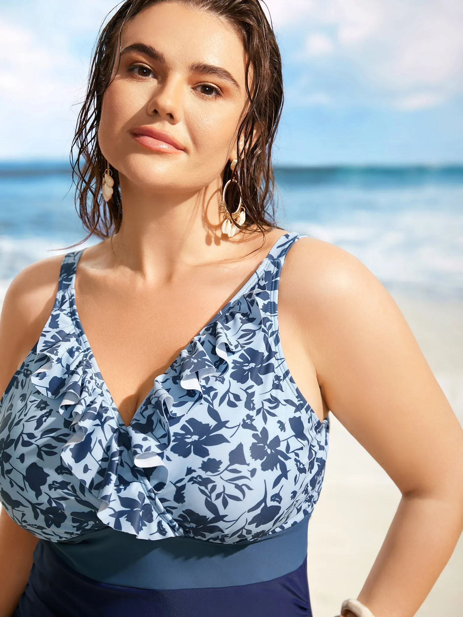 Silhouette Floral Print Patchwork Ruffles One Piece Swimsuit sold by Bloomchic product image thumbnail 4