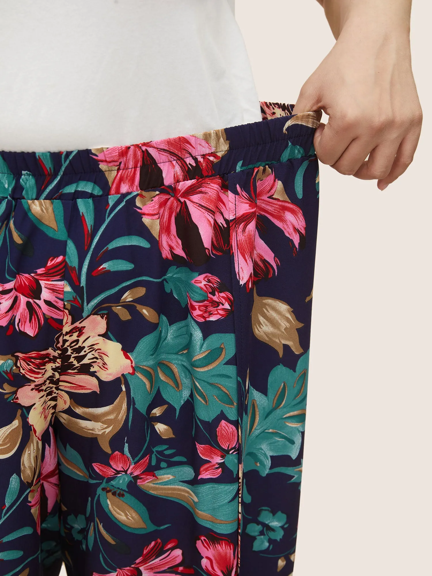 Floral Elastic Waist Split Hem Wide Leg Pants sold by Bloomchic product image thumbnail 4