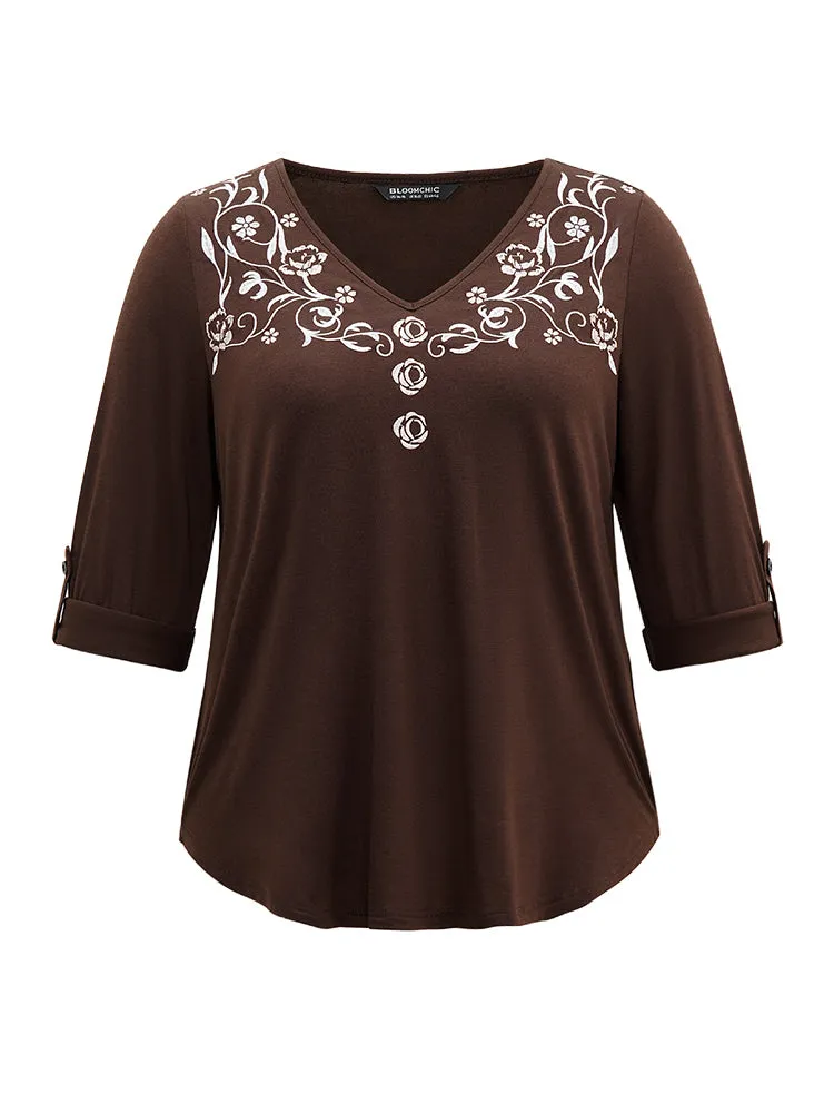 Embroidered Roll Tab Sleeve Arc Hem T-shirt sold by Bloomchic product image thumbnail 5