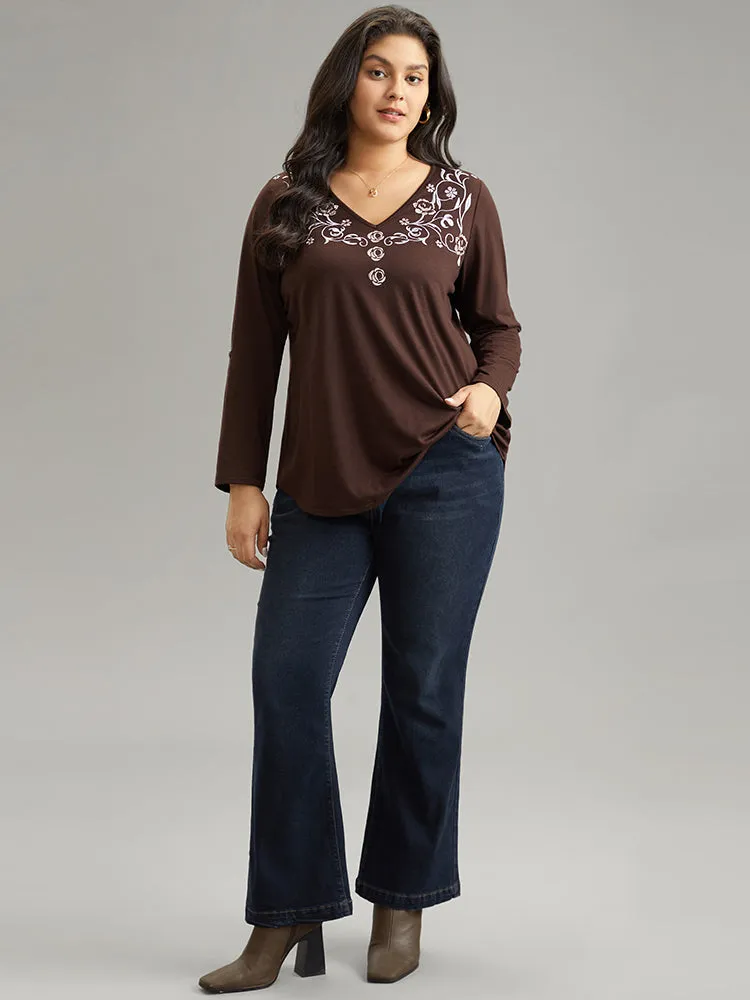 Embroidered Roll Tab Sleeve Arc Hem T-shirt sold by Bloomchic product image thumbnail 3