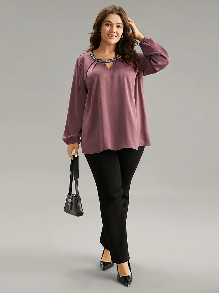 Static-Free Keyhole Pleated Contrast Webbing Blouse sold by Bloomchic product image thumbnail 4
