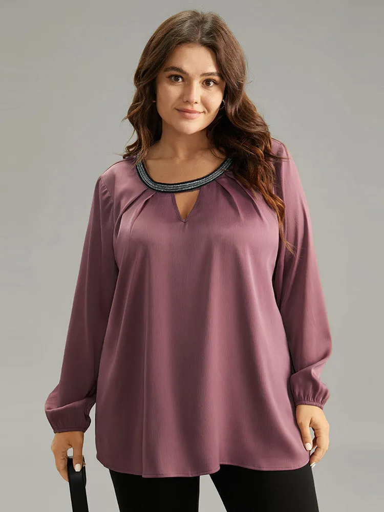 Static-Free Keyhole Pleated Contrast Webbing Blouse sold by Bloomchic