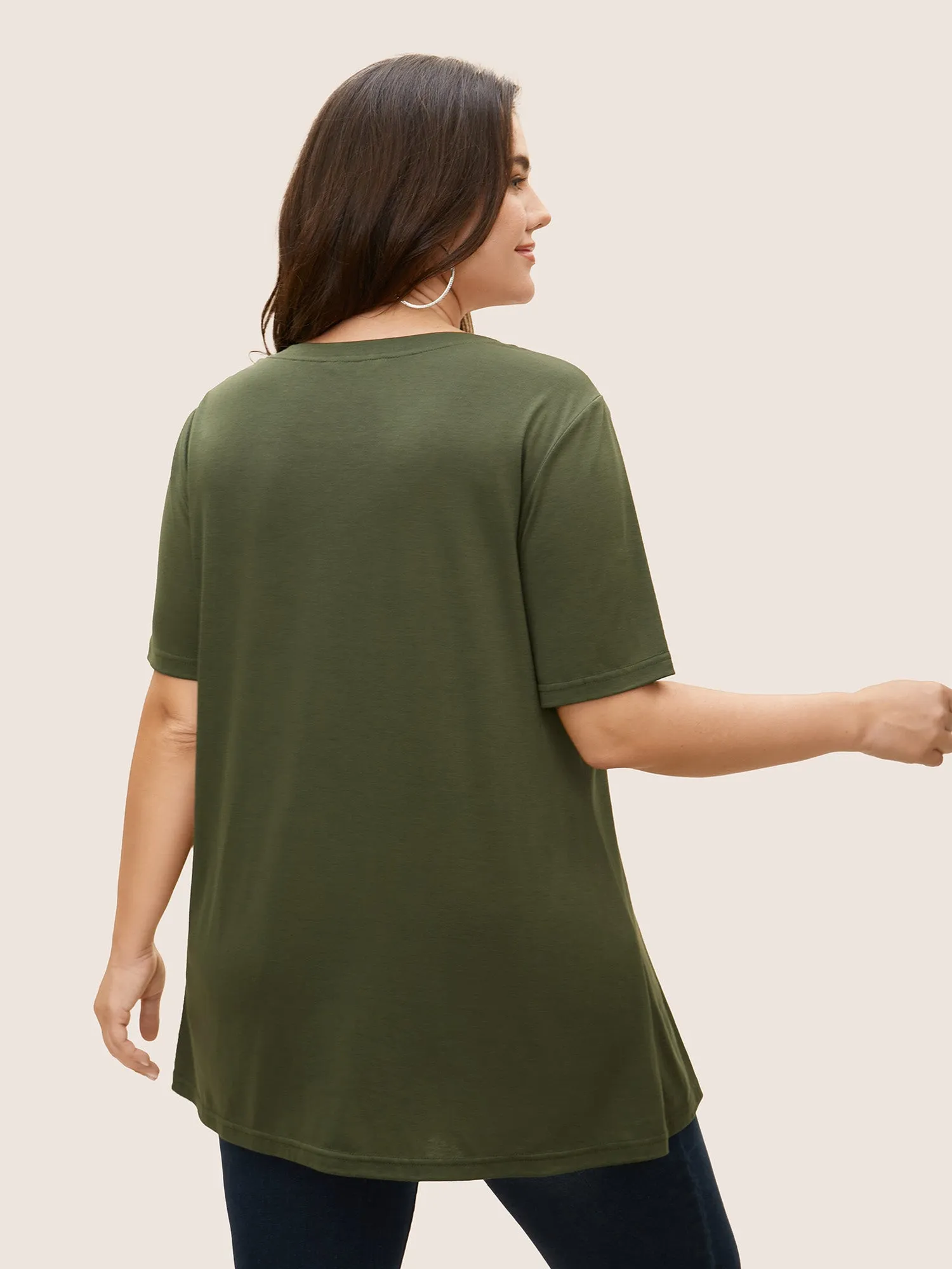 Solid Round Neck Pocket Split Hem T-shirt sold by Bloomchic product image thumbnail 2
