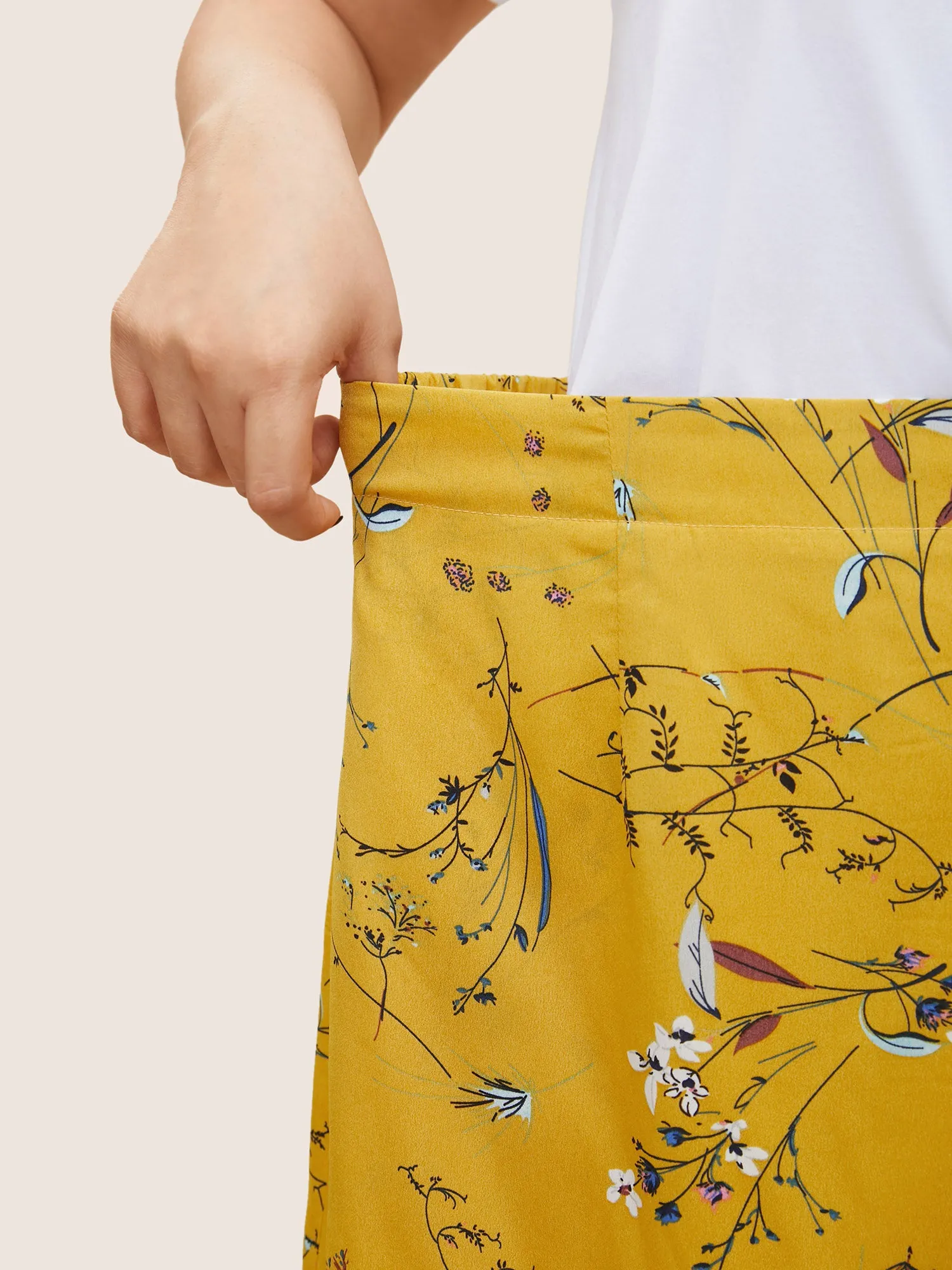 Plants Print Pocket Elastic Waist Cropped Skirt sold by Bloomchic product image thumbnail 2