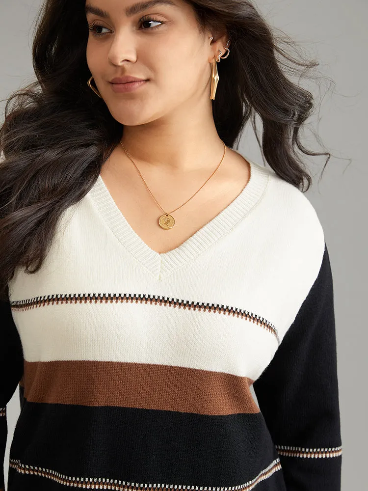 Supersoft Essentials Colorblock Very Stretchy Pullover sold by Bloomchic product image thumbnail 4