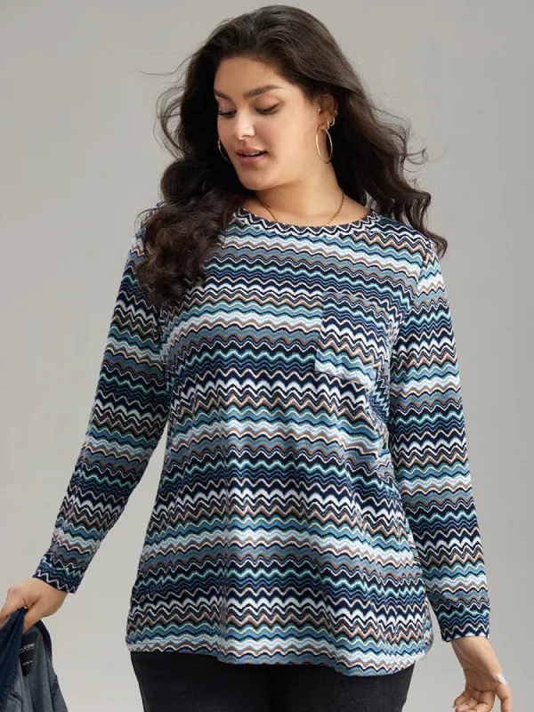 Contrast Wave Striped Patched Pocket T-shirt sold by Bloomchic