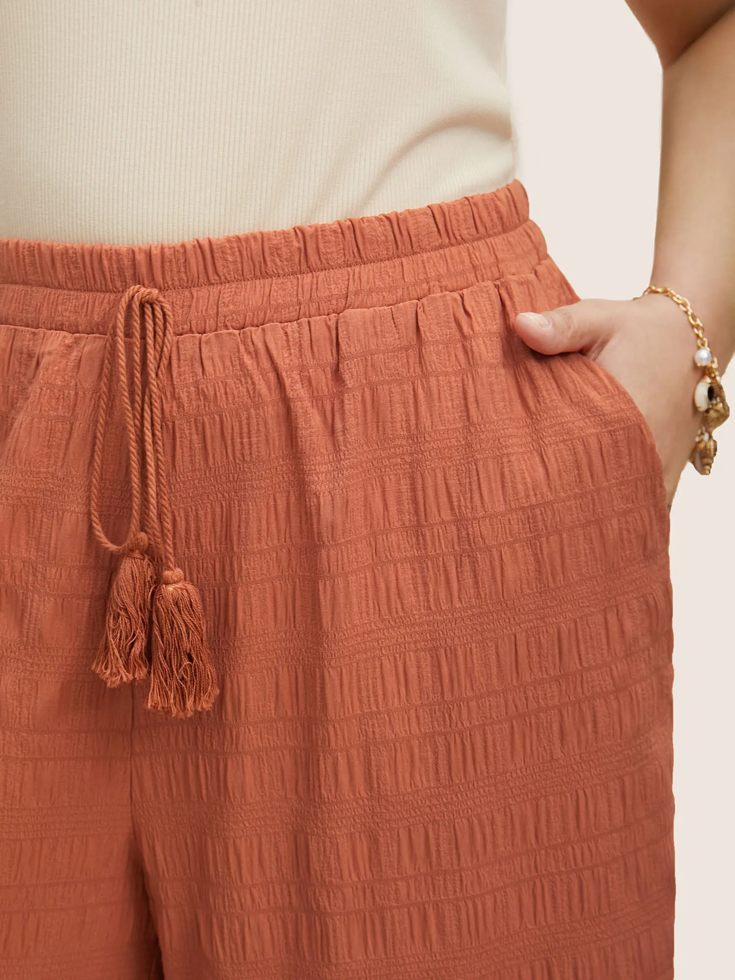 Solid Texture Slit Hem Drawstring Pants sold by Bloomchic product image thumbnail 5