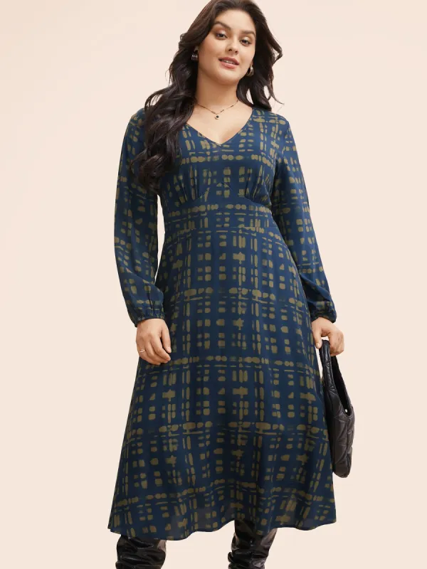 V Neck Plaid Lantern Sleeve Dress sold by Bloomchic