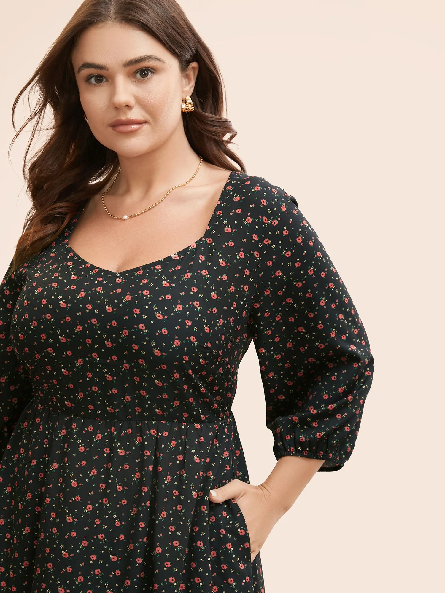 Ditsy Floral Heart Neckline Lantern Sleeve Dress sold by Bloomchic product image thumbnail 2