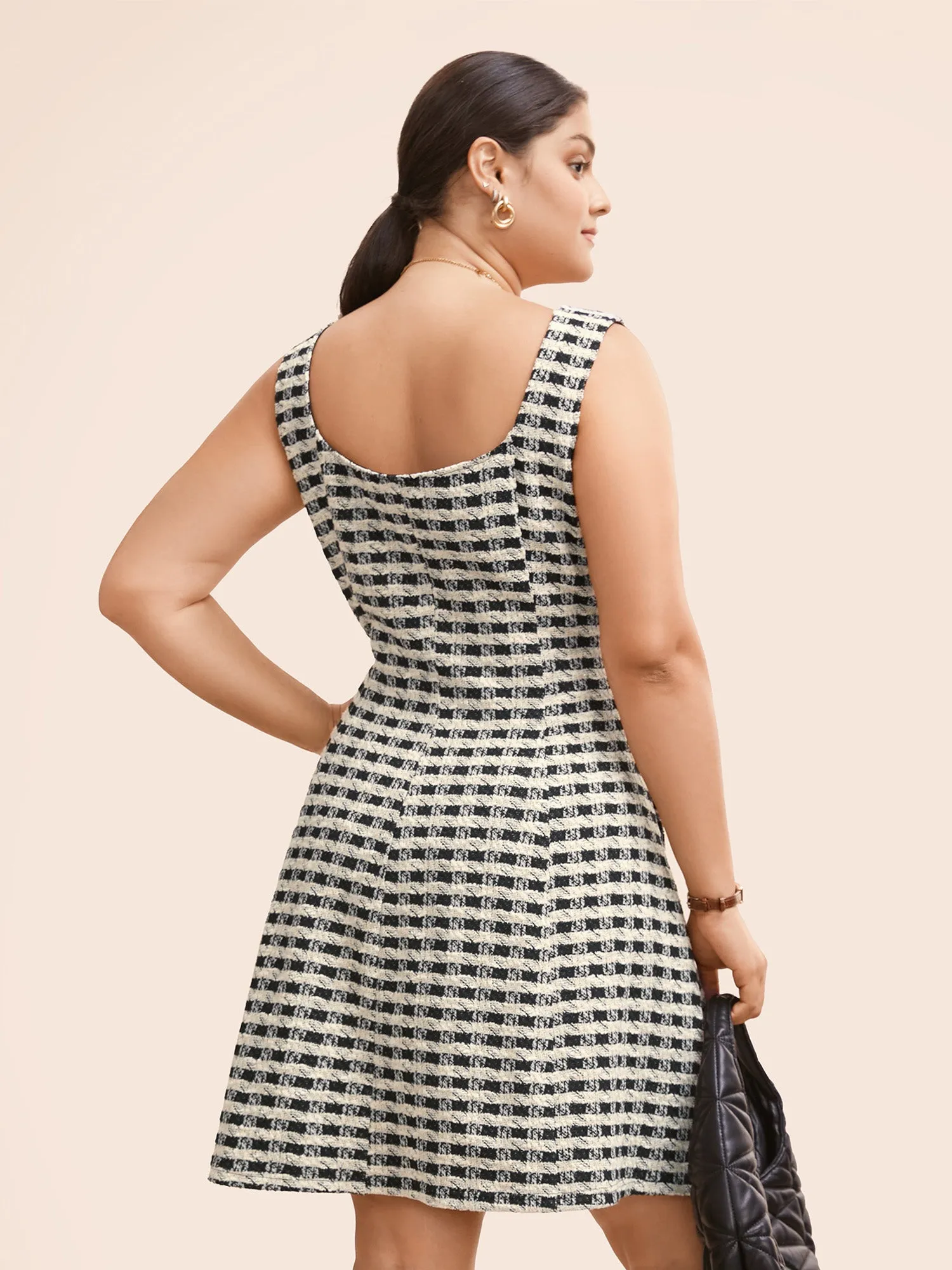 Stretch Woven Notched Collar Fitted Midi Dress sold by Bloomchic product image thumbnail 4