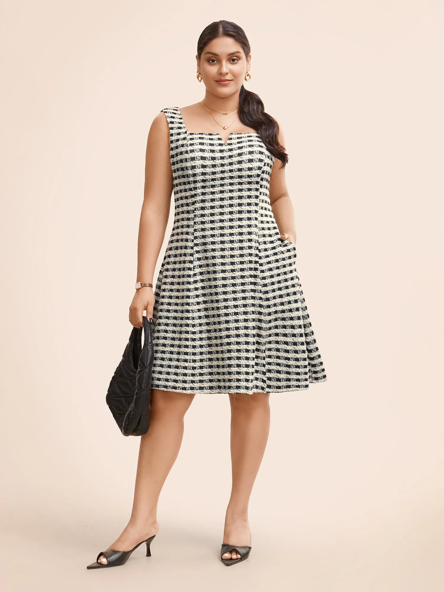 Stretch Woven Notched Collar Fitted Midi Dress sold by Bloomchic product image thumbnail 2