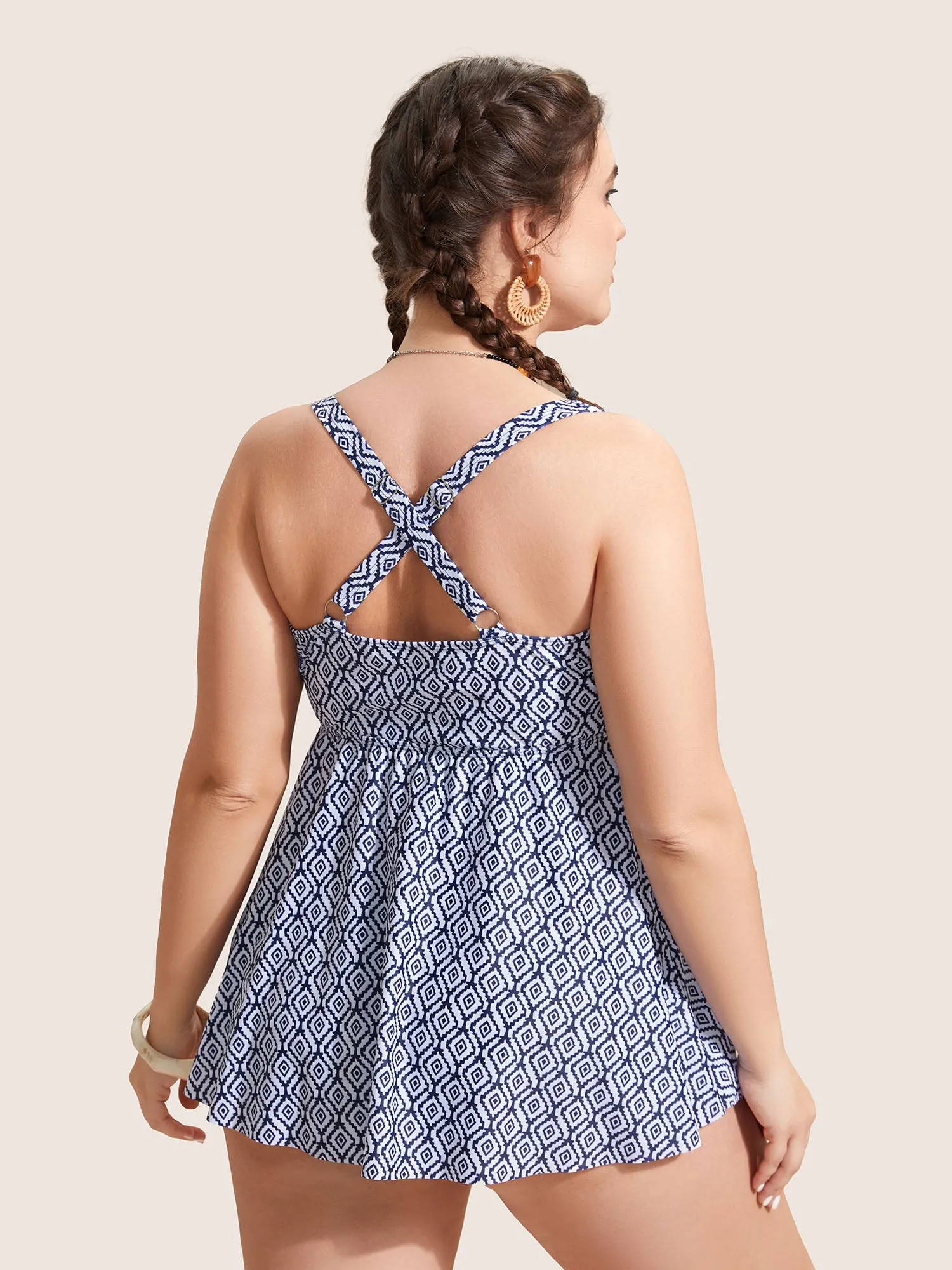 Heart Neckline Geometric Ruched Swim Top sold by Bloomchic product image thumbnail 4