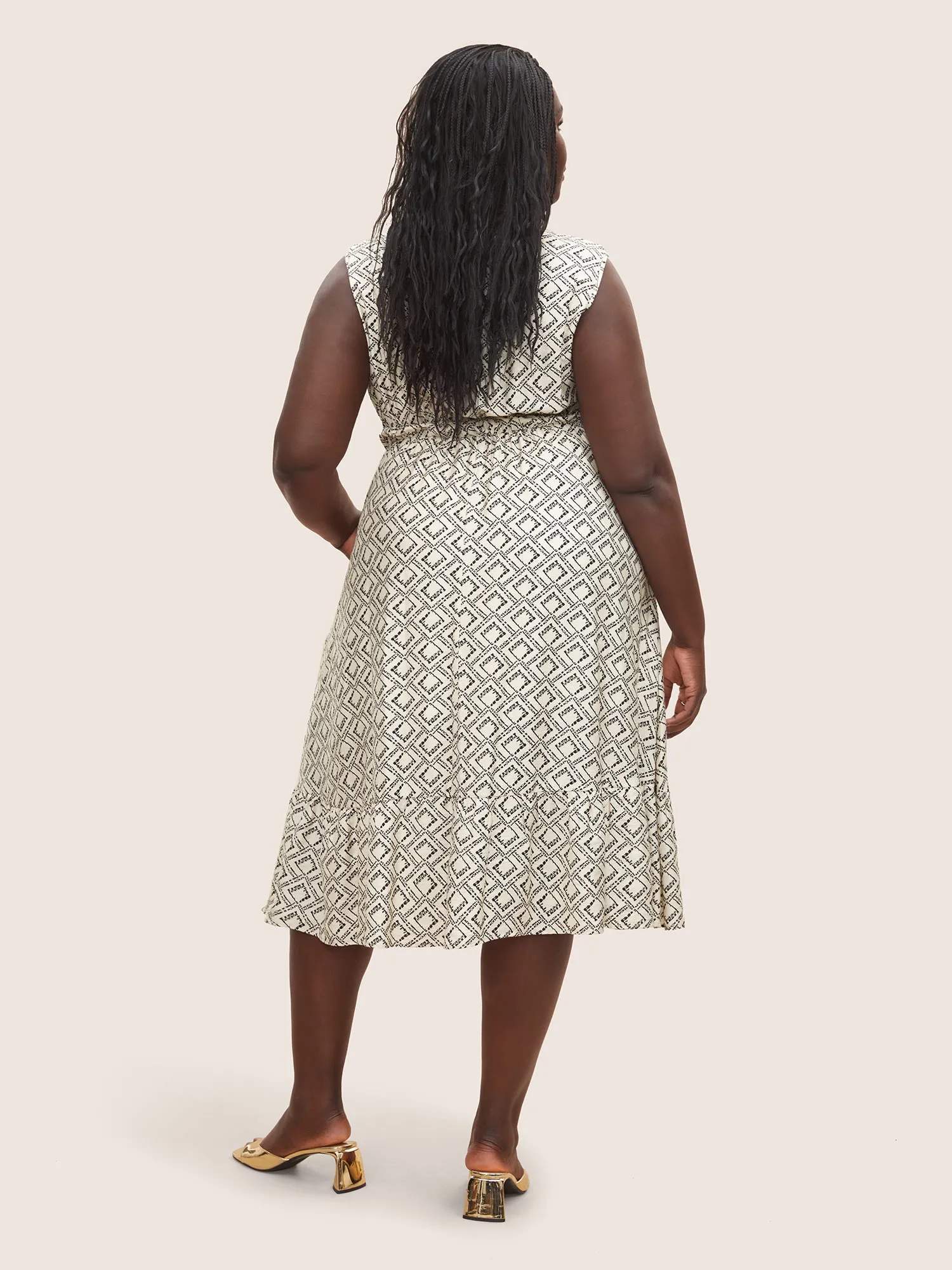 Geometric Pocket Patchwork Flutter Hem Tank Dress sold by Bloomchic product image thumbnail 4