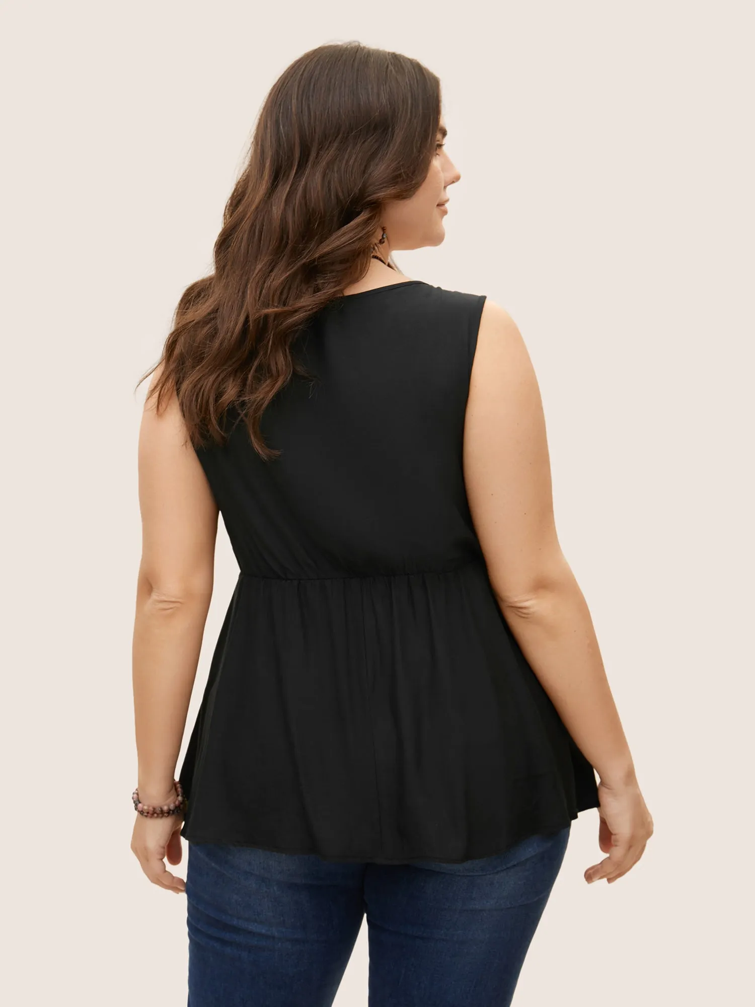 Square Neck Crochet Floral Patchwork Tank Top sold by Bloomchic product image thumbnail 4