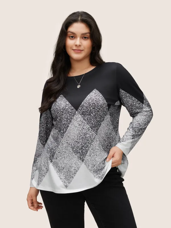 Geometric Ombre Contrast Round Neck T-shirt sold by Bloomchic