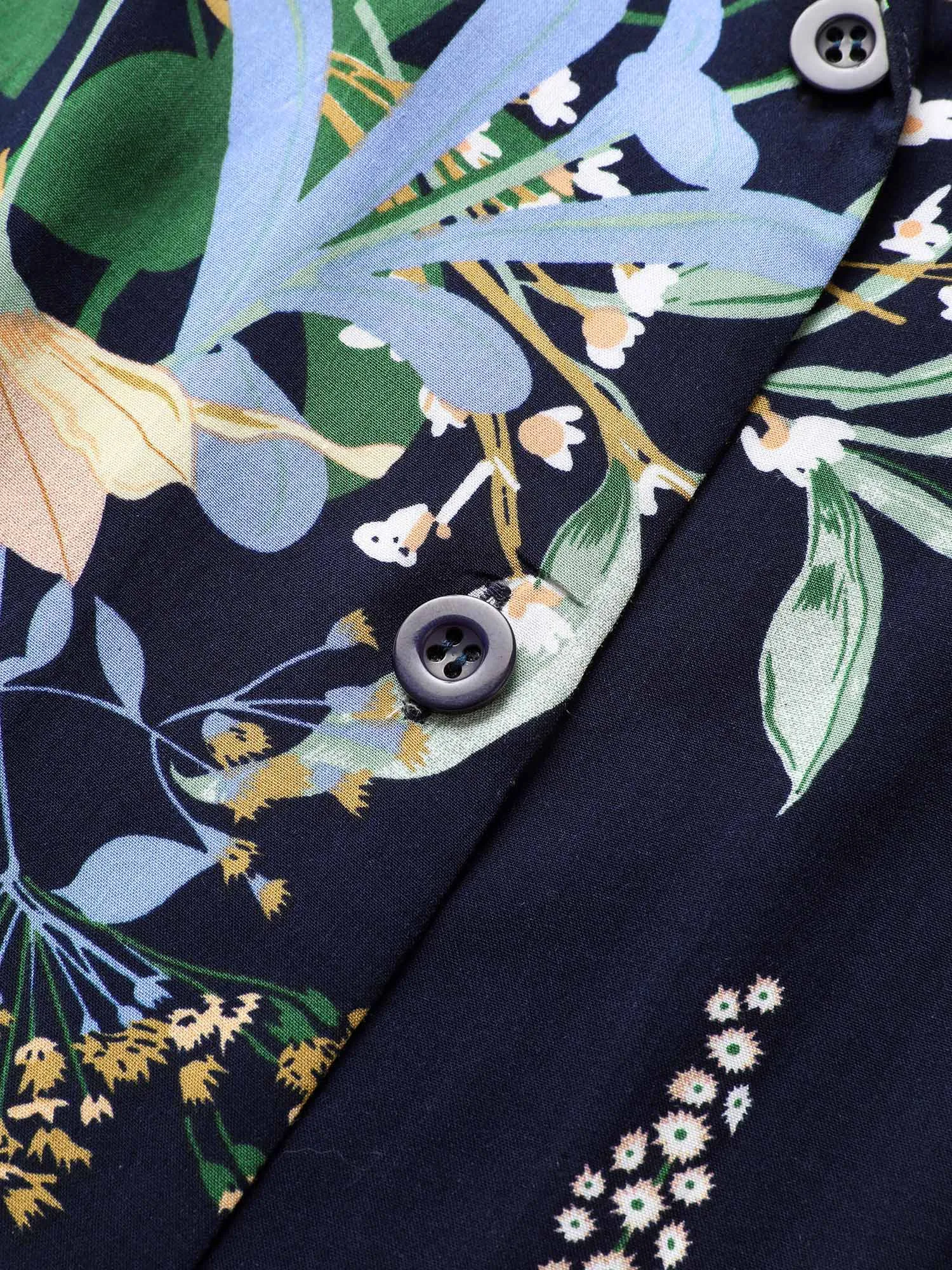 Shirt Collar Floral Lace Panel Sleep Top sold by Bloomchic product image thumbnail 5