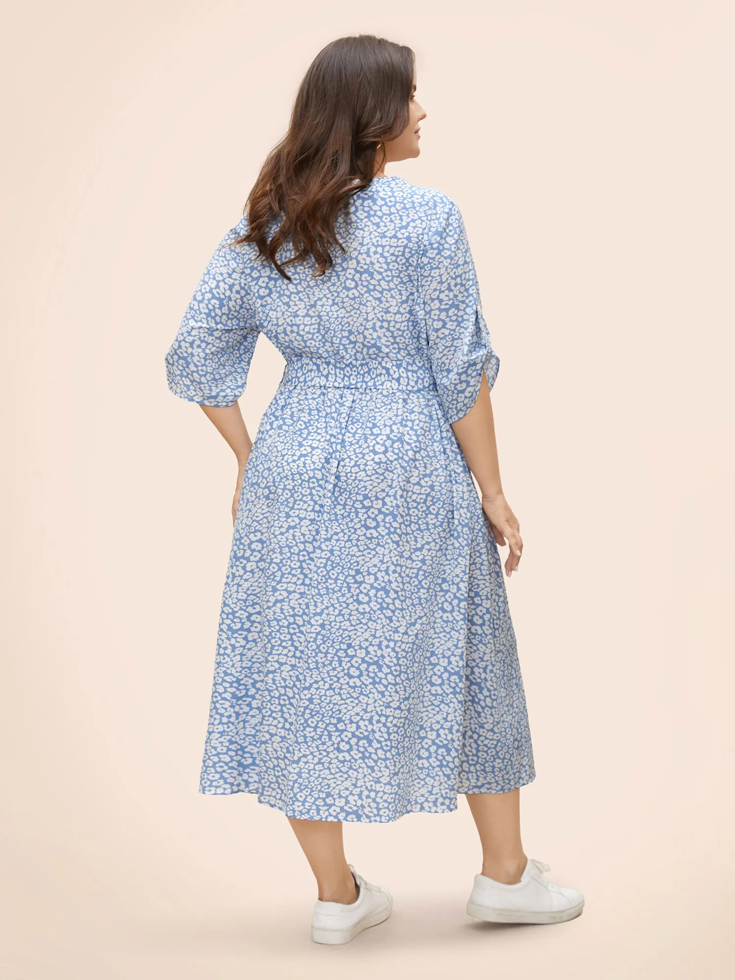 Daisy Print Midi Tab Sleeve Dress sold by Bloomchic product image thumbnail 4