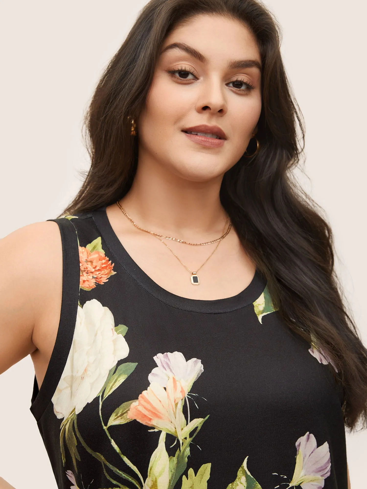 Floral Print Round Neck Tank Top sold by Bloomchic product image thumbnail 4